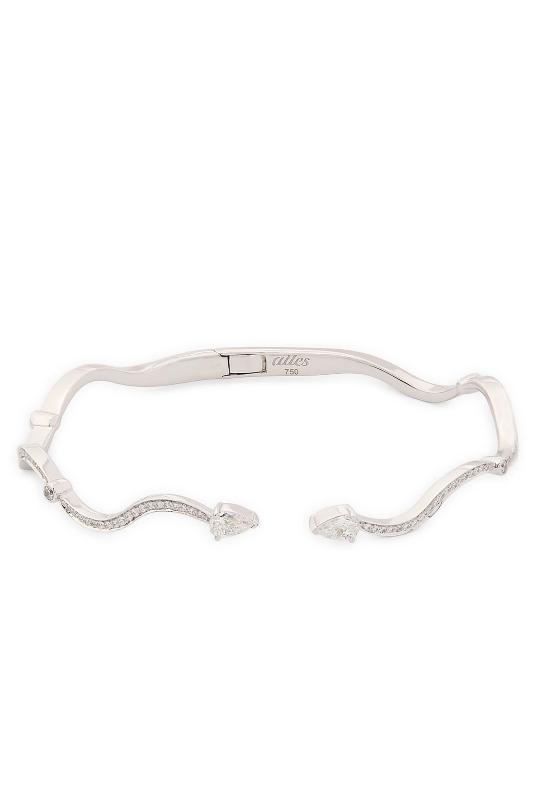 سوار ويف مرصع بالماس بتصميم كمثري صغير، ذهب أبيض عيار 18