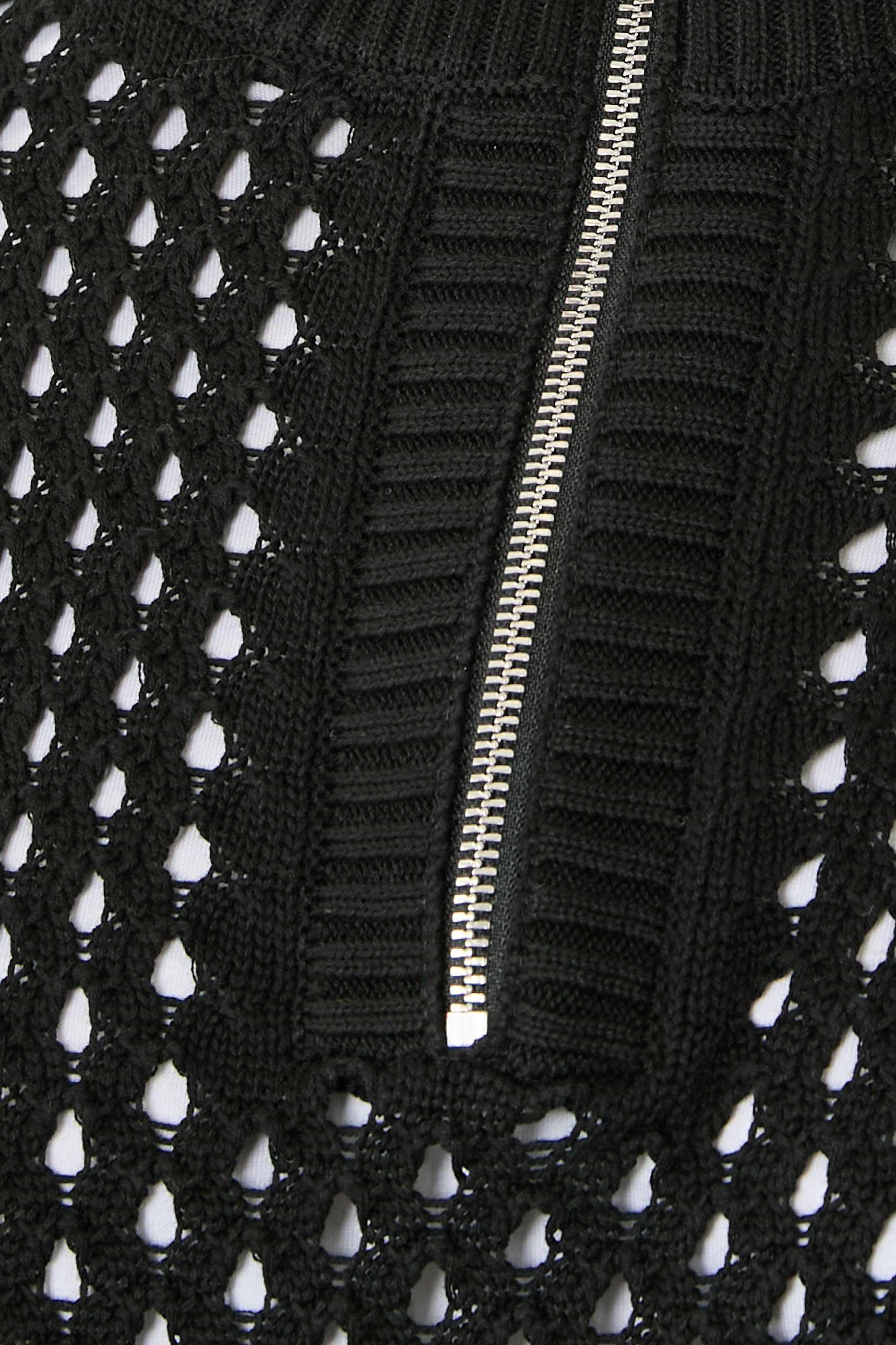 فيست جاينز منسوج بنصف سحاب