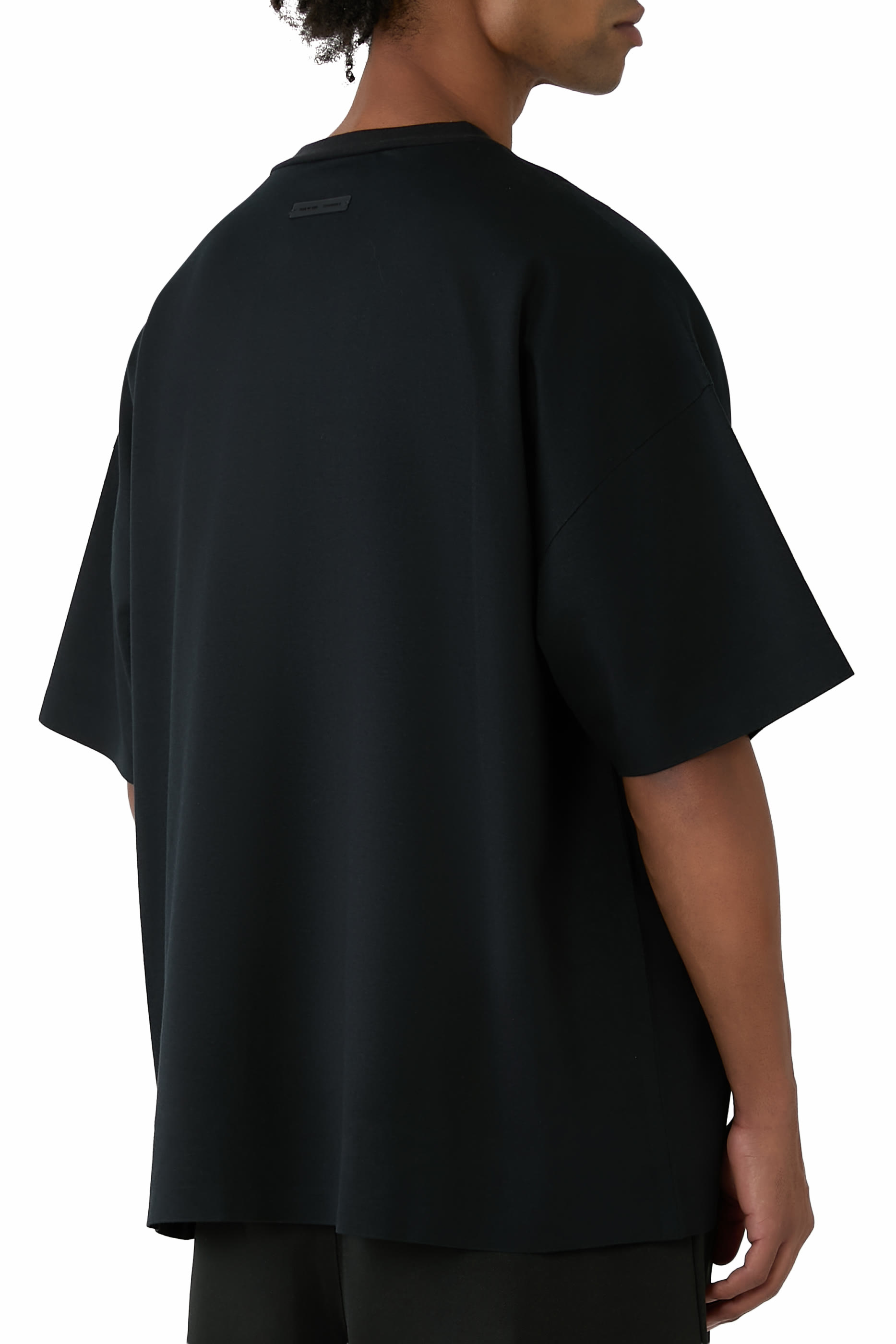 تيشيرت بتصميم من التسعينيات