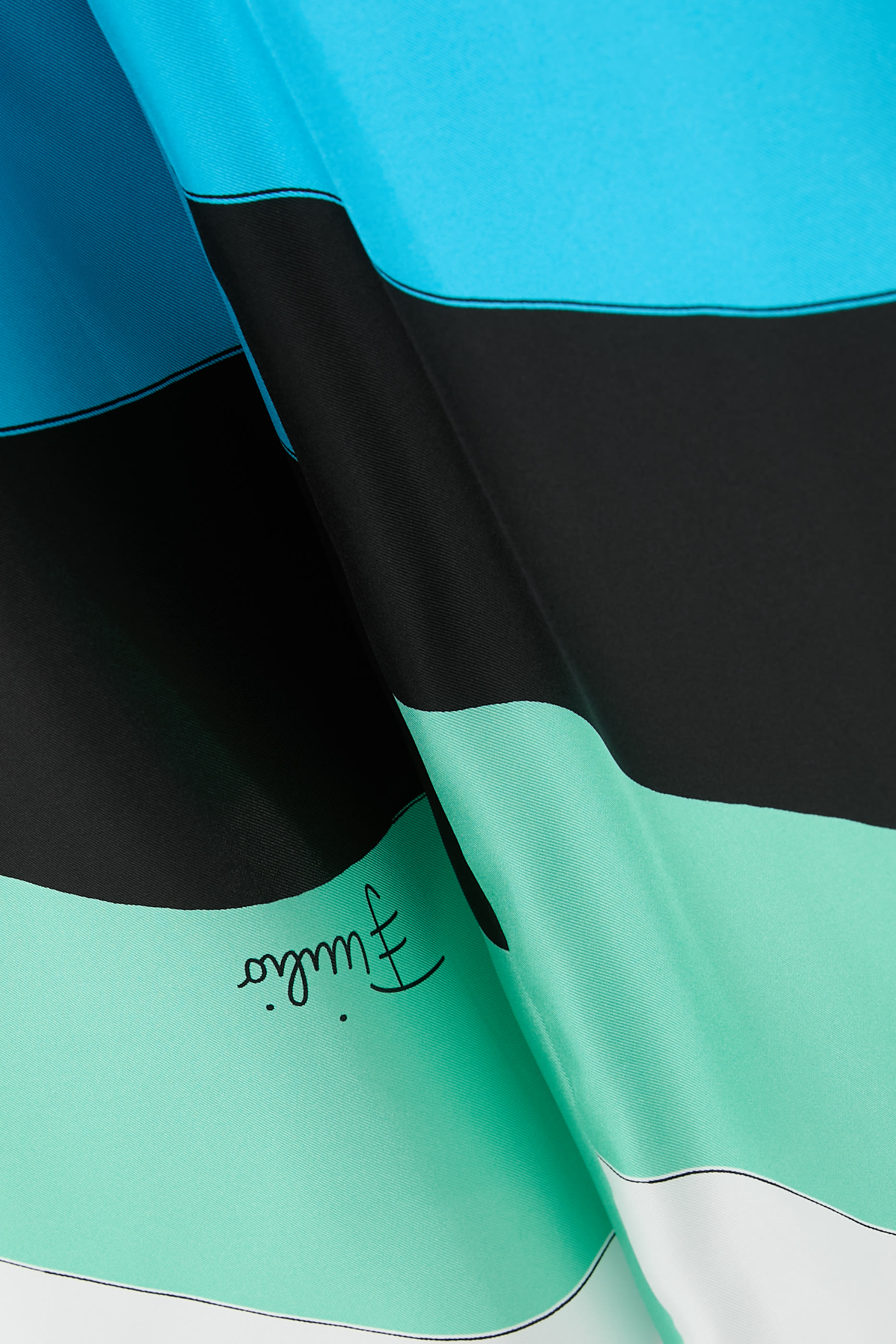 بنطال بطبعة ايرايد حرير تويل