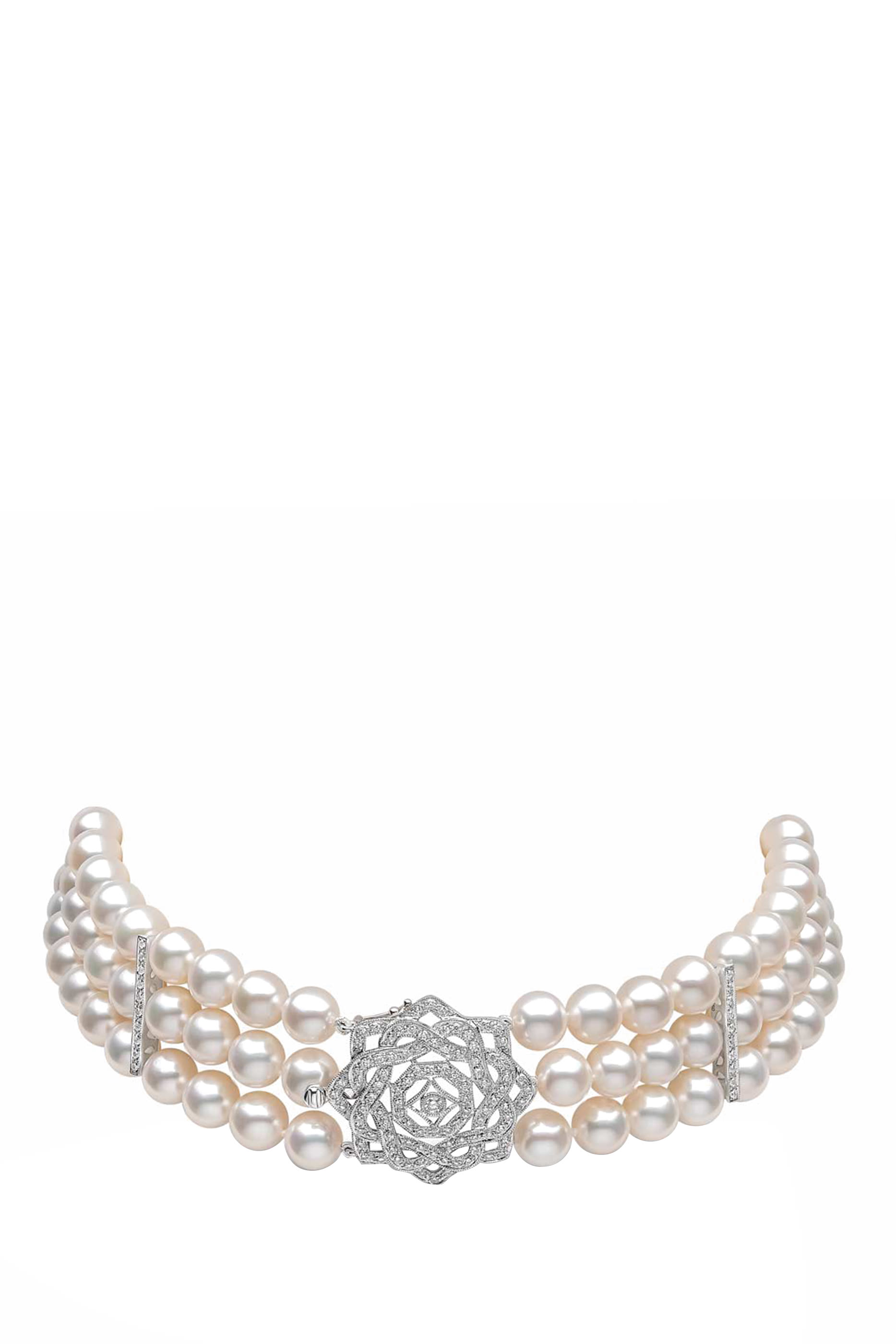 قلادة رقبة كلاسيك مزينة بلؤلؤ مياه عذبة والماس، ذهب أبيض عيار 18