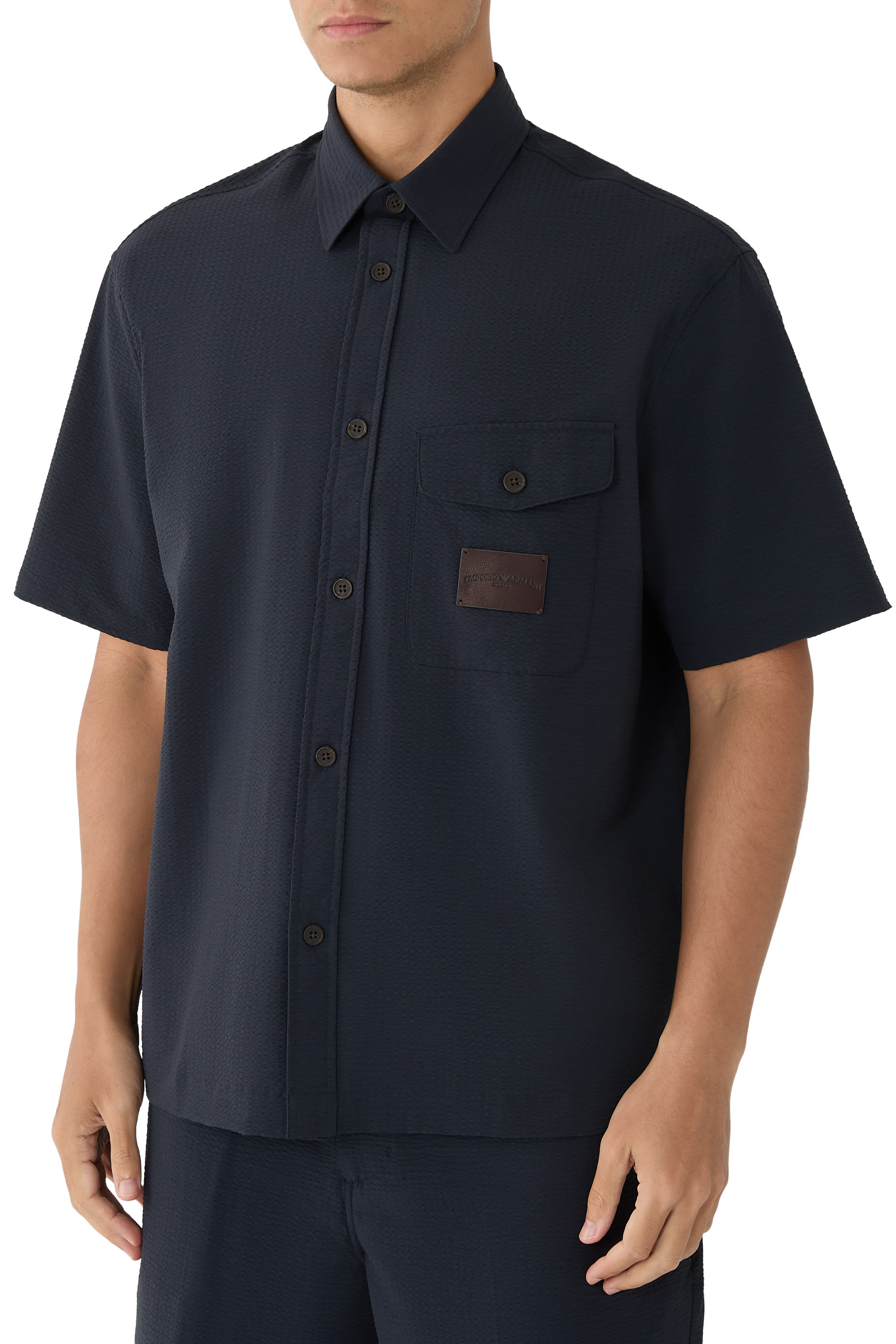 قميص برقعة شعار الماركة سيرساكر