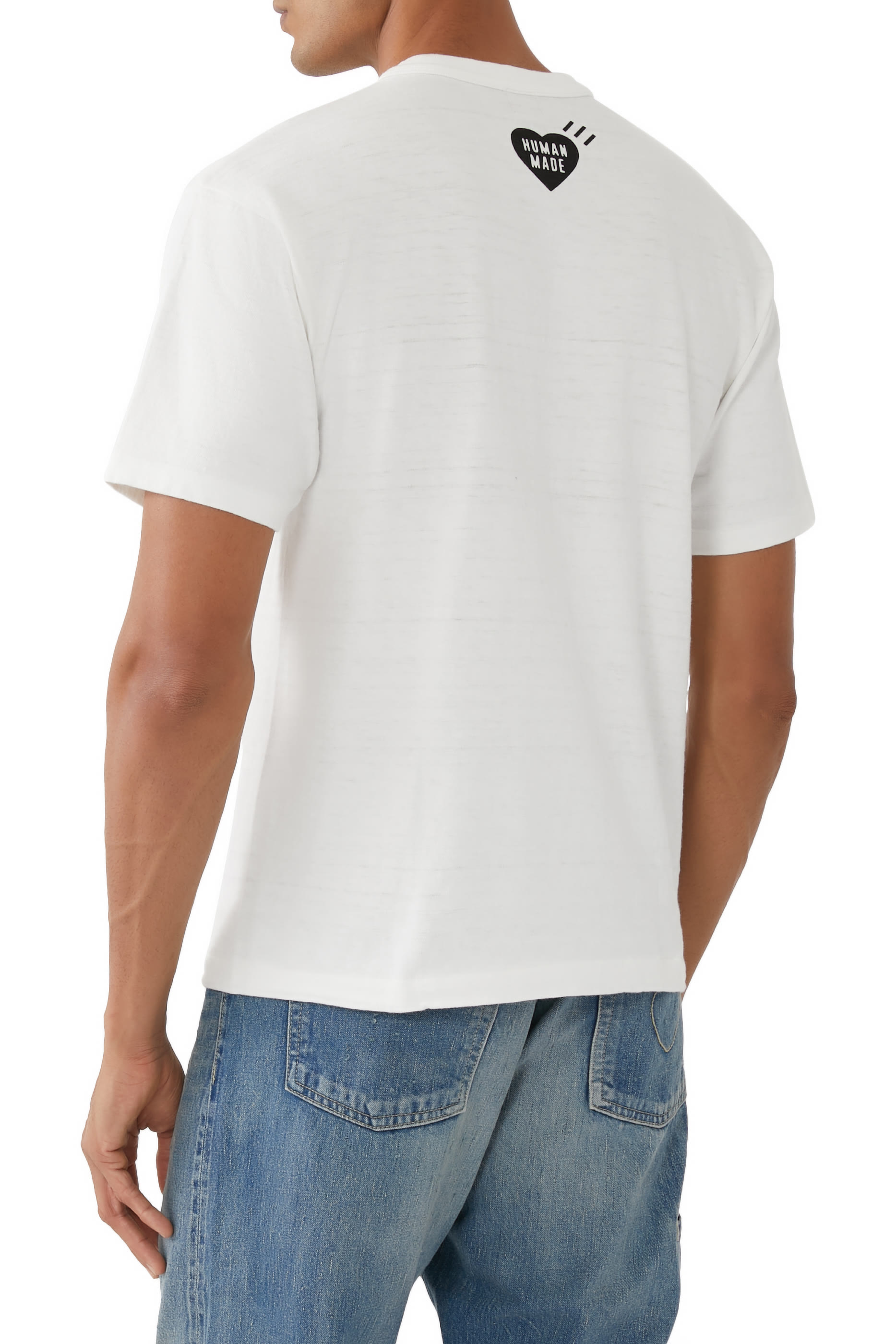 تيشيرت بطبعة غرافيك