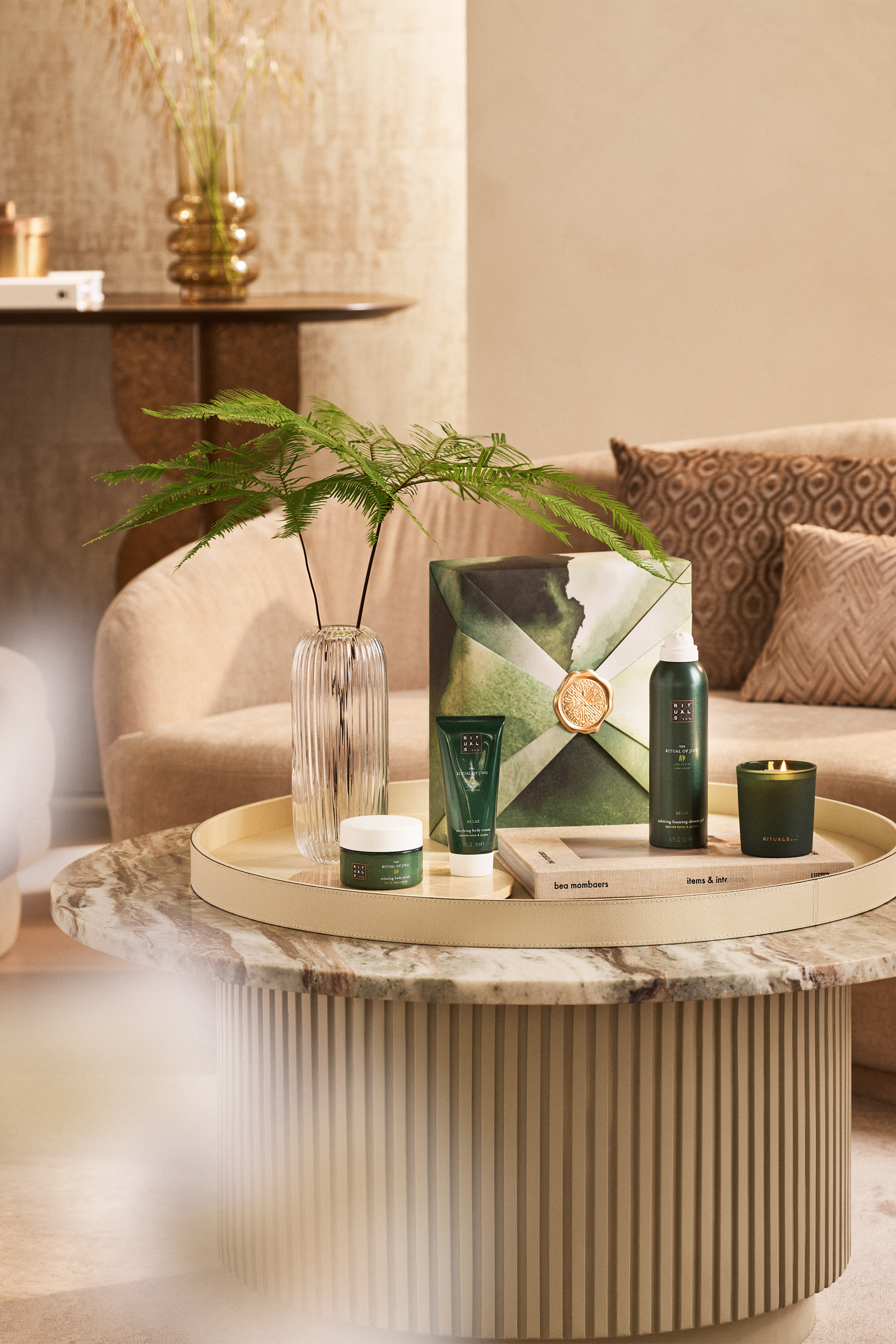 مجموعة هدايا ذا ريتوال اوف جينغ مقاس متوسط