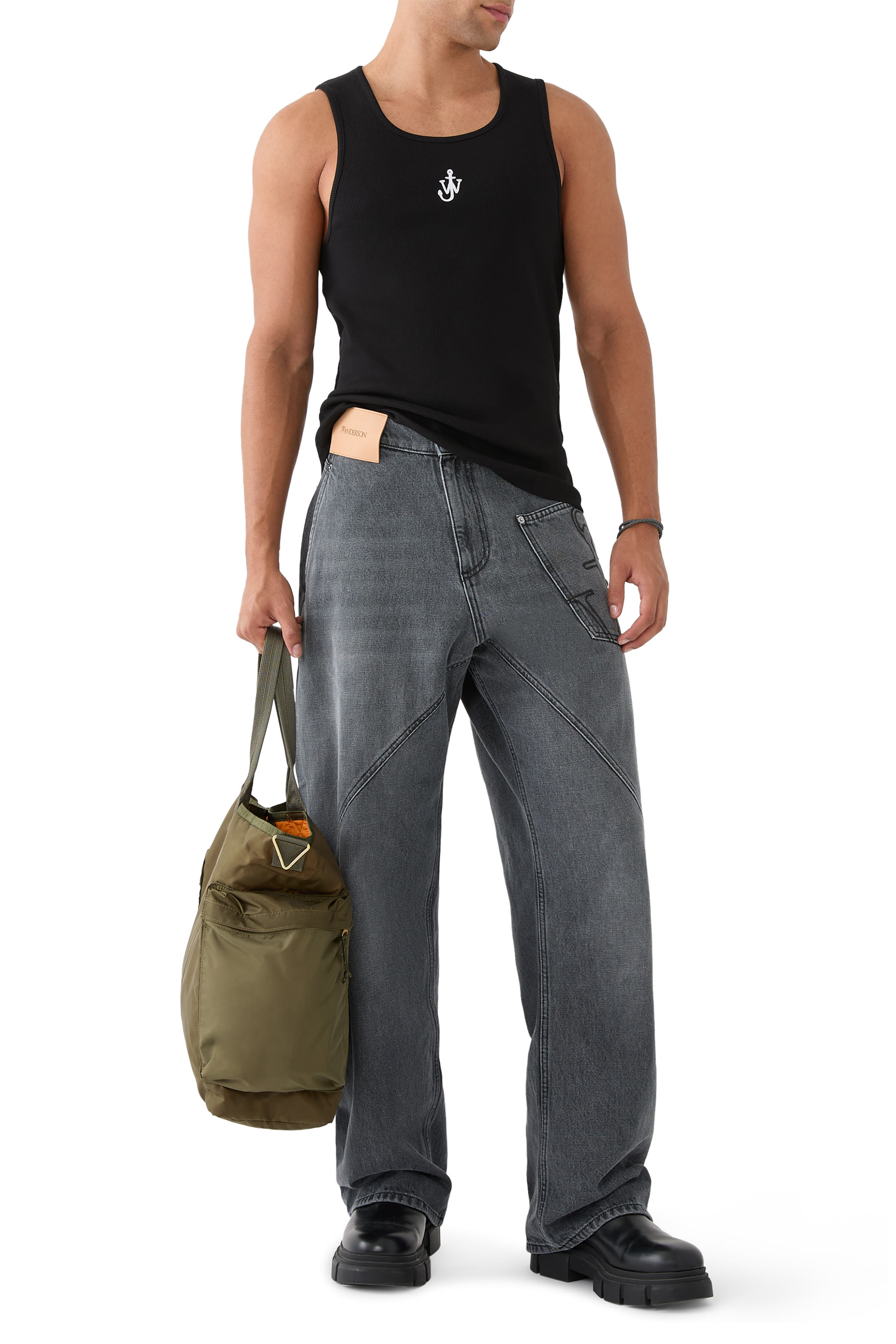 بلوزة بلا أكمام بشعار الماركة