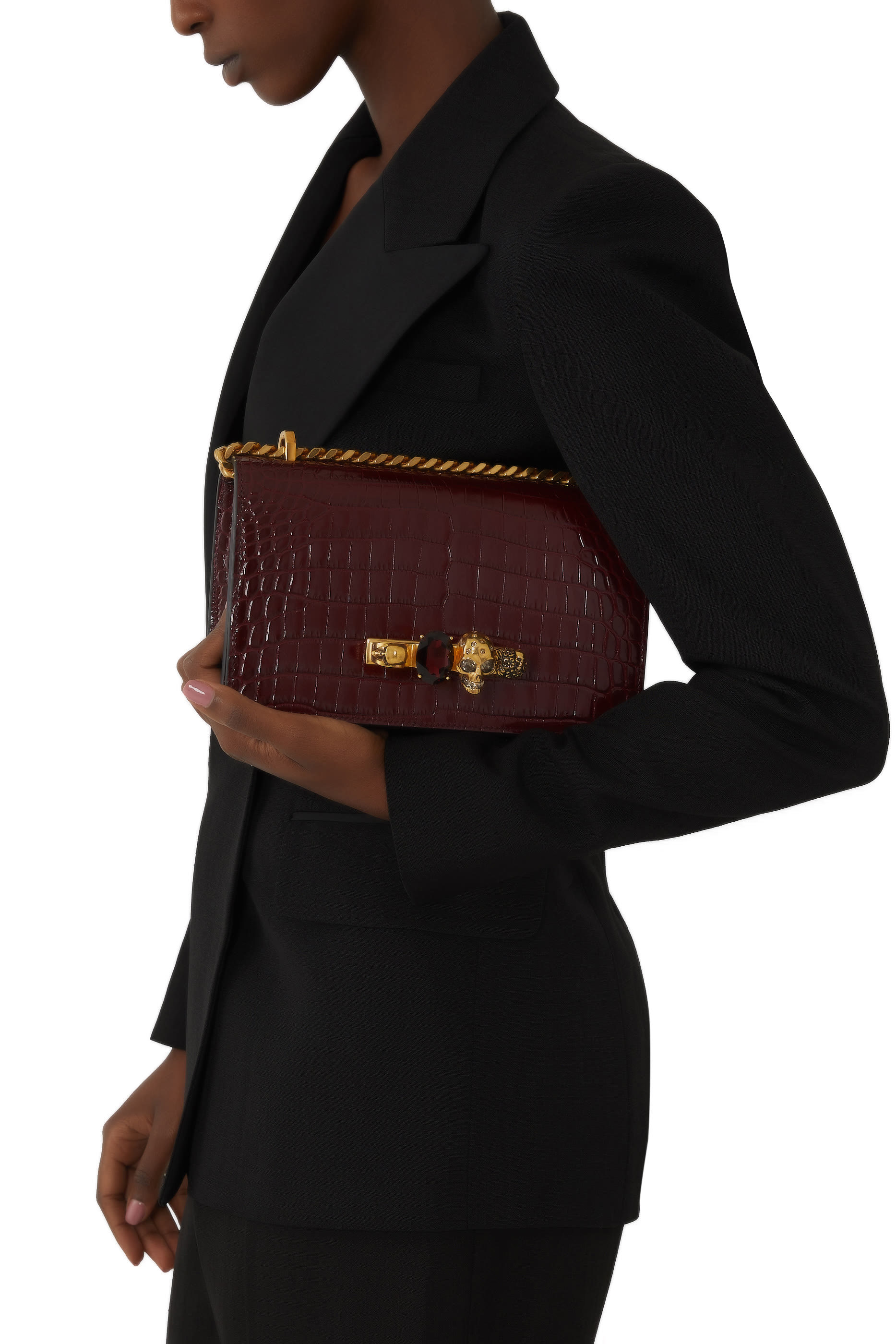 حقيبة ساتشل صغيرة مرصعة بالجواهر