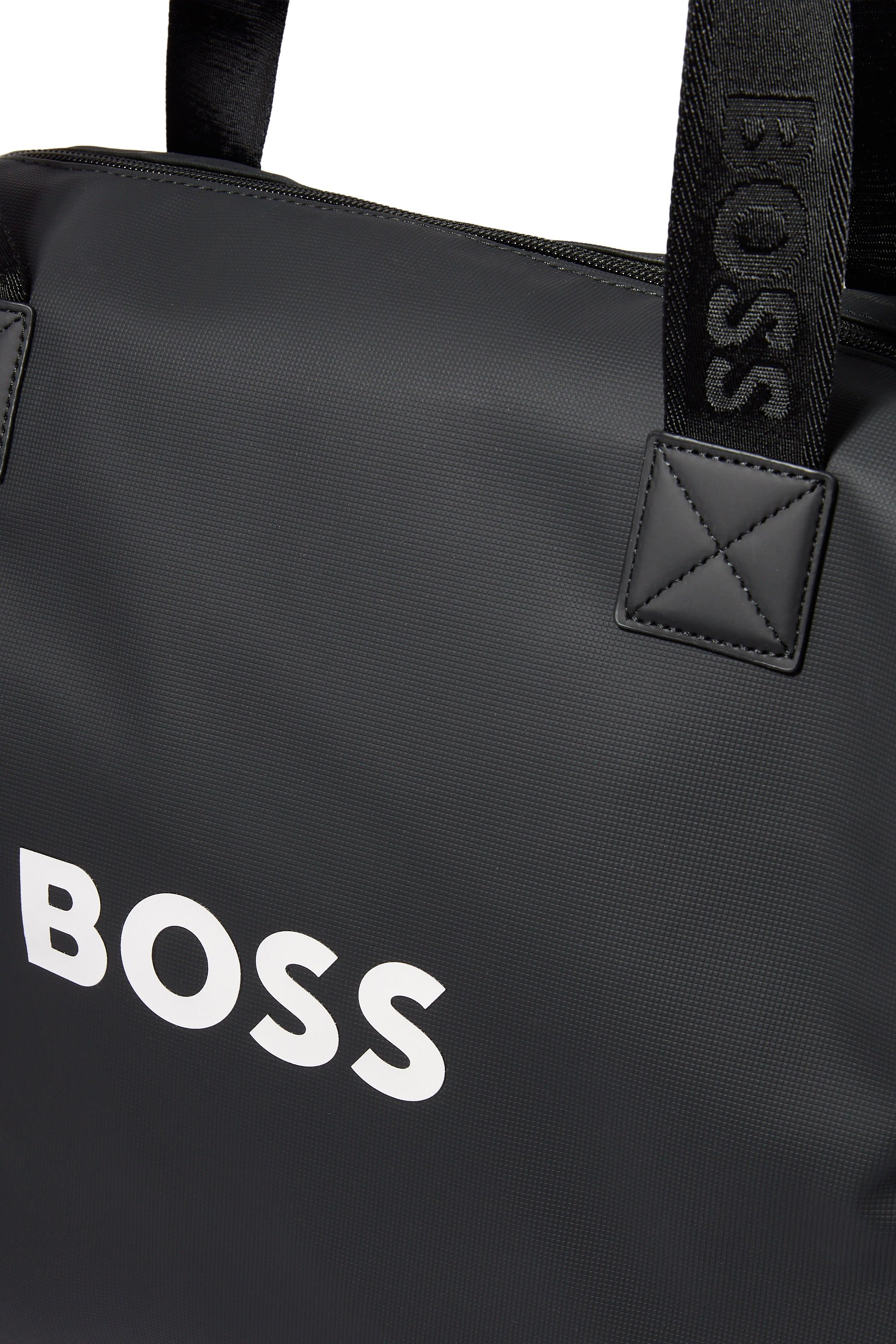 حقيبة مستلزمات أطفال بشعار الماركة