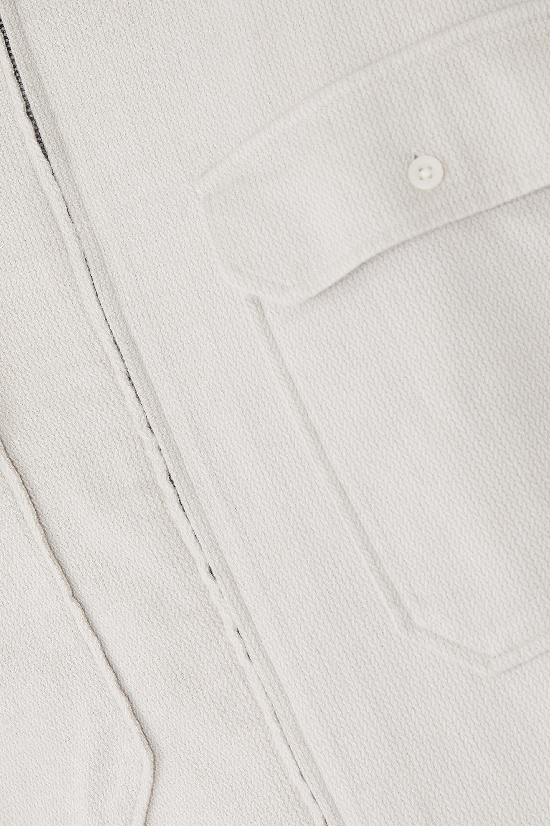 قميص بسحاب وجيوب أمامية