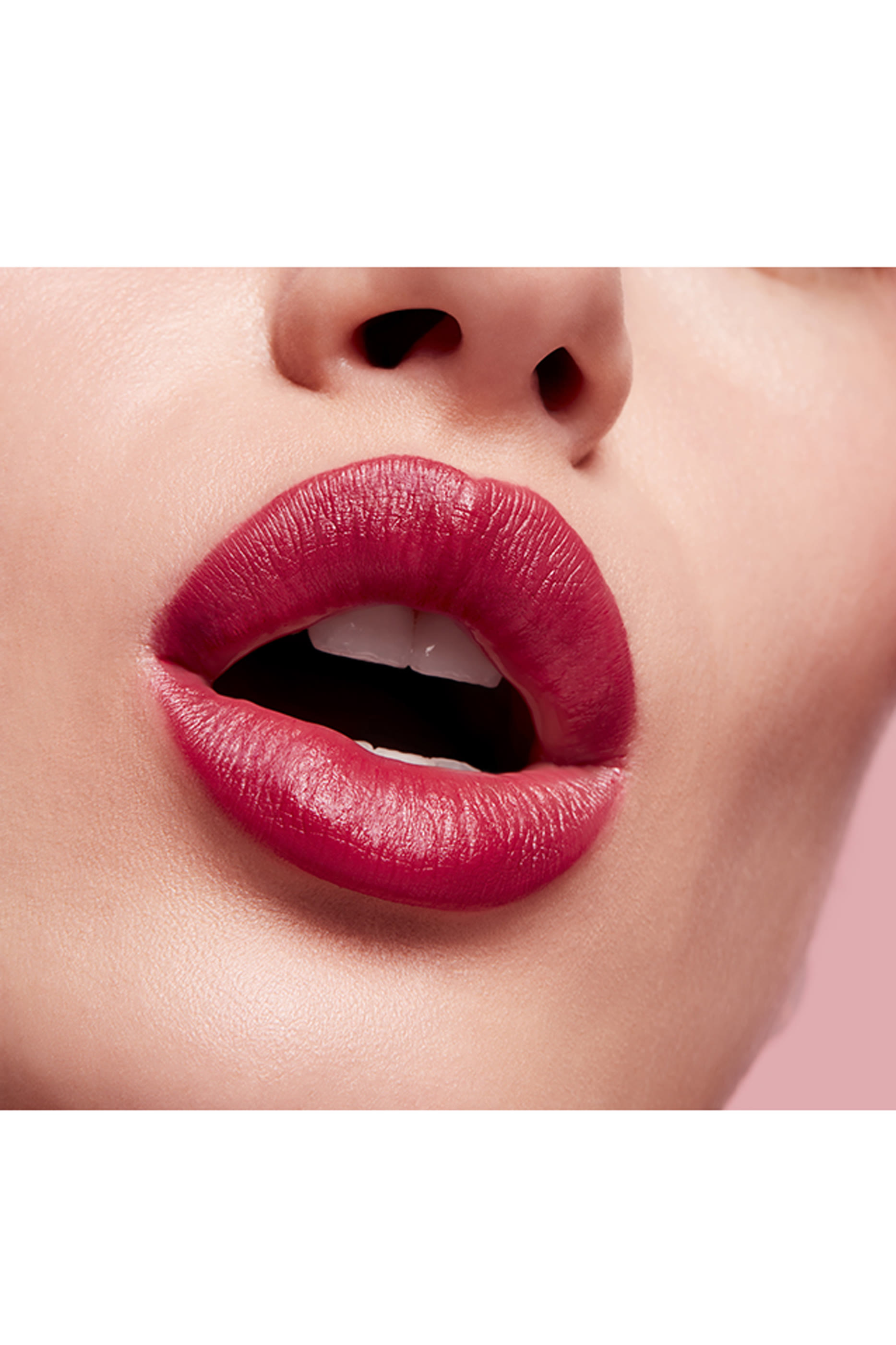 أحمر شفاه غير لامع