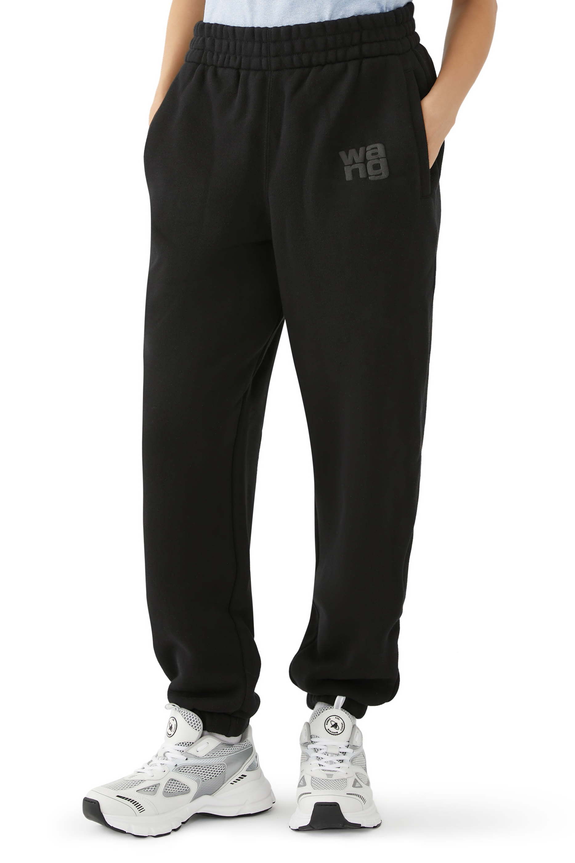 بنطال رياضي بطبعة شعار الماركة