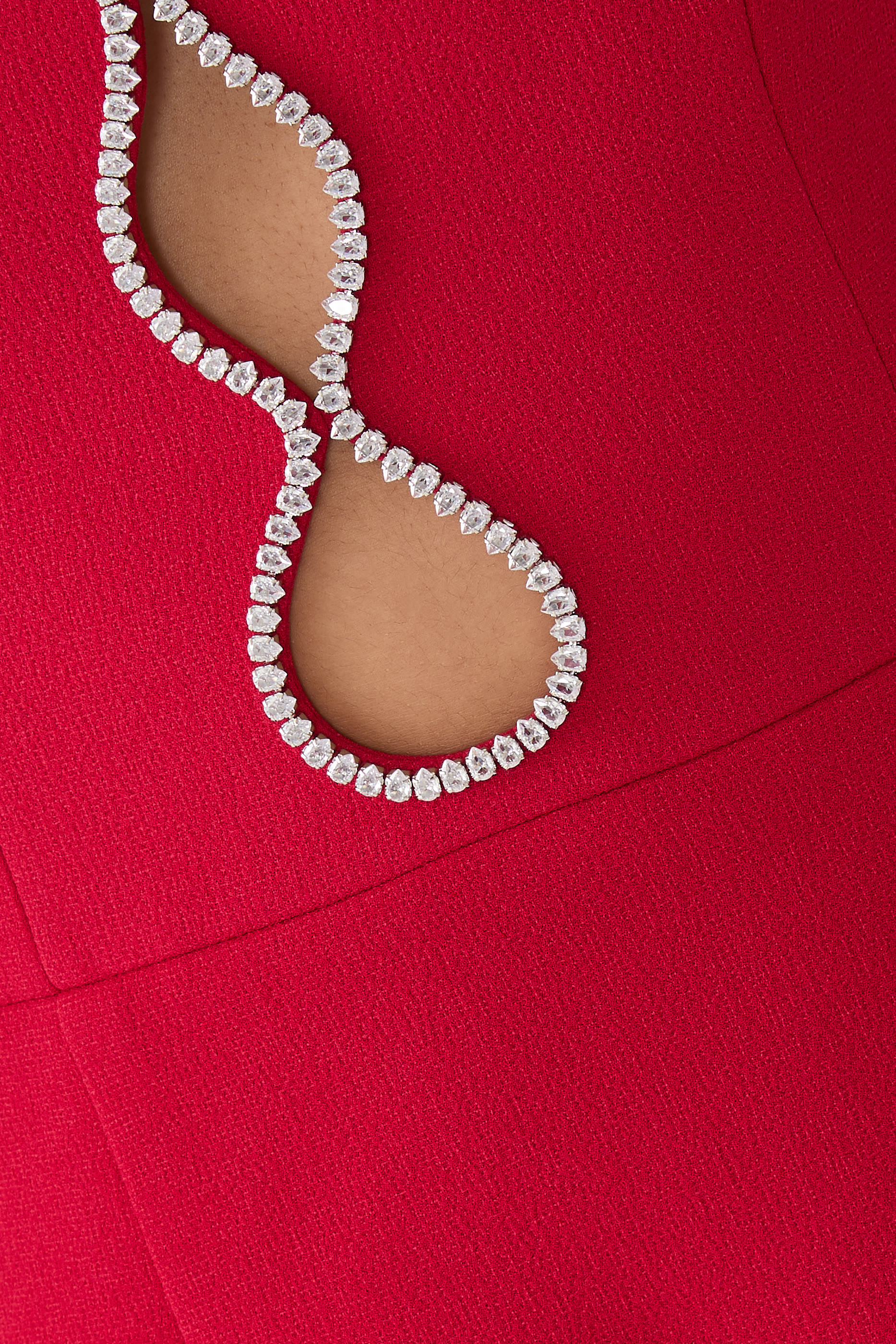 فستان أكاري متوسط الطول بحمالات