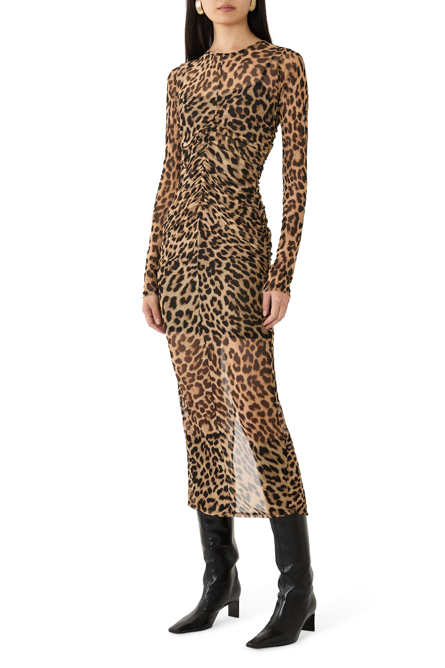 فستان طويل بكشكش قماش شبكي