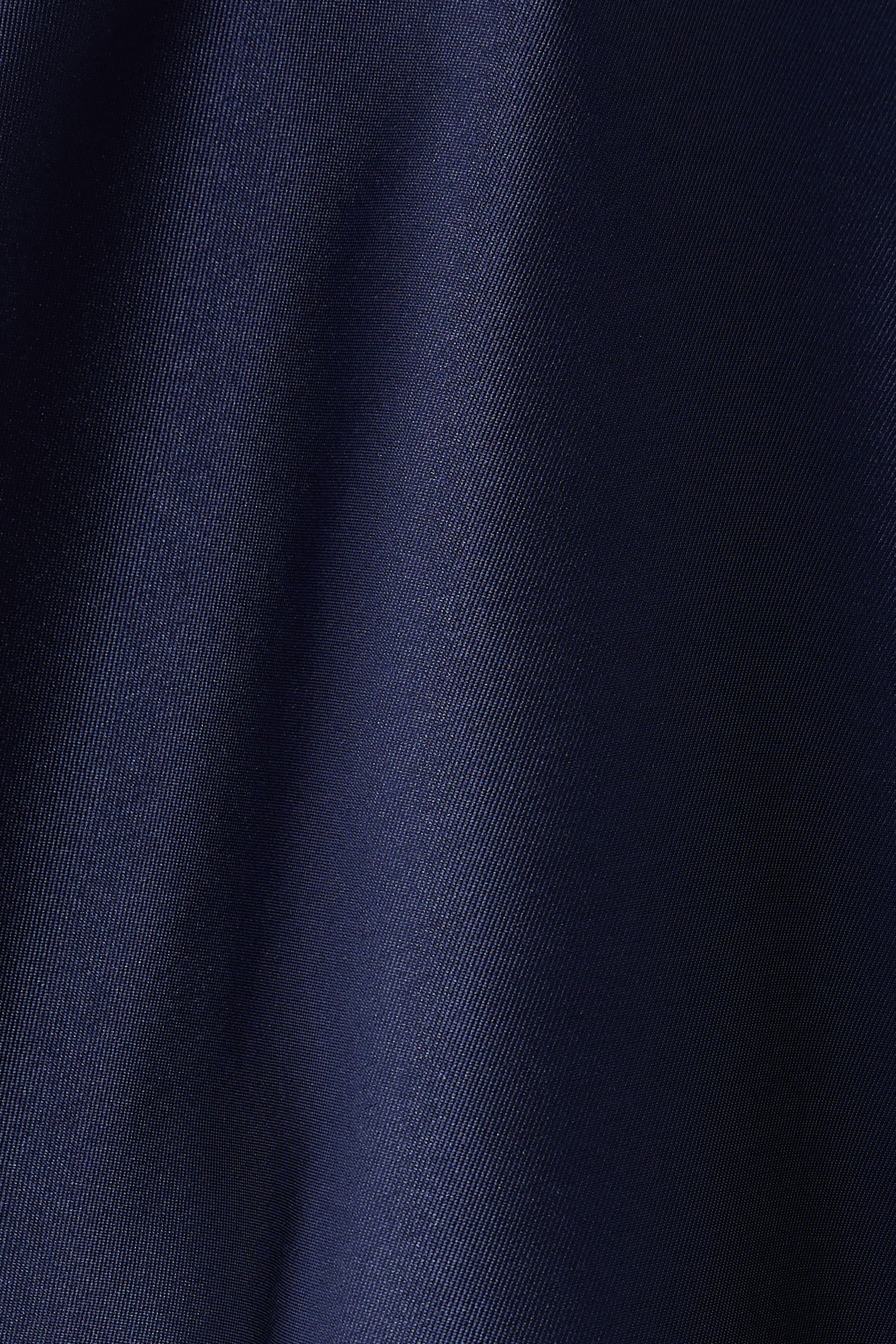 فستان رينيه بطول الكاحل بشال