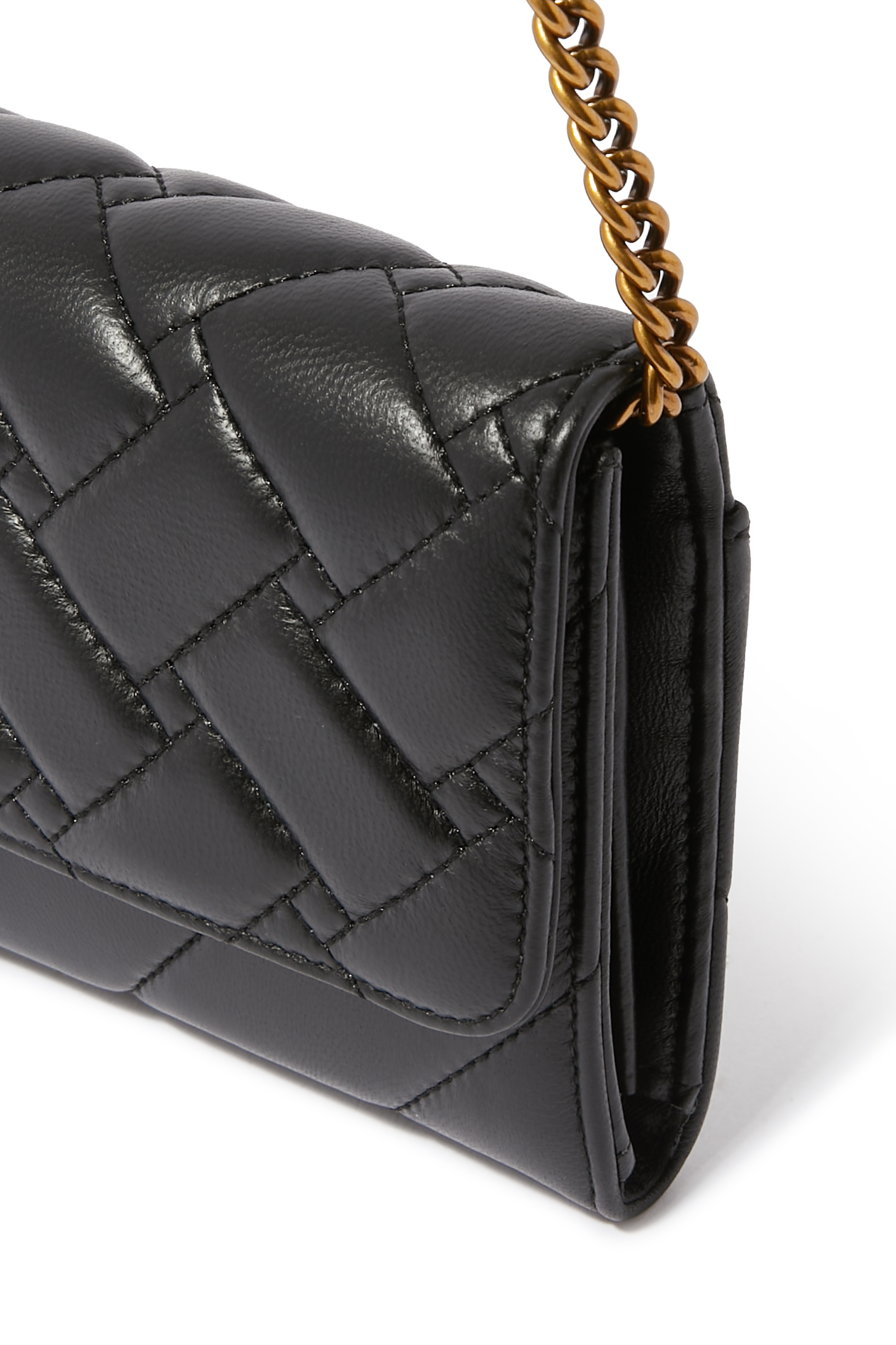 محفظة كنسنغتون بسلسلة