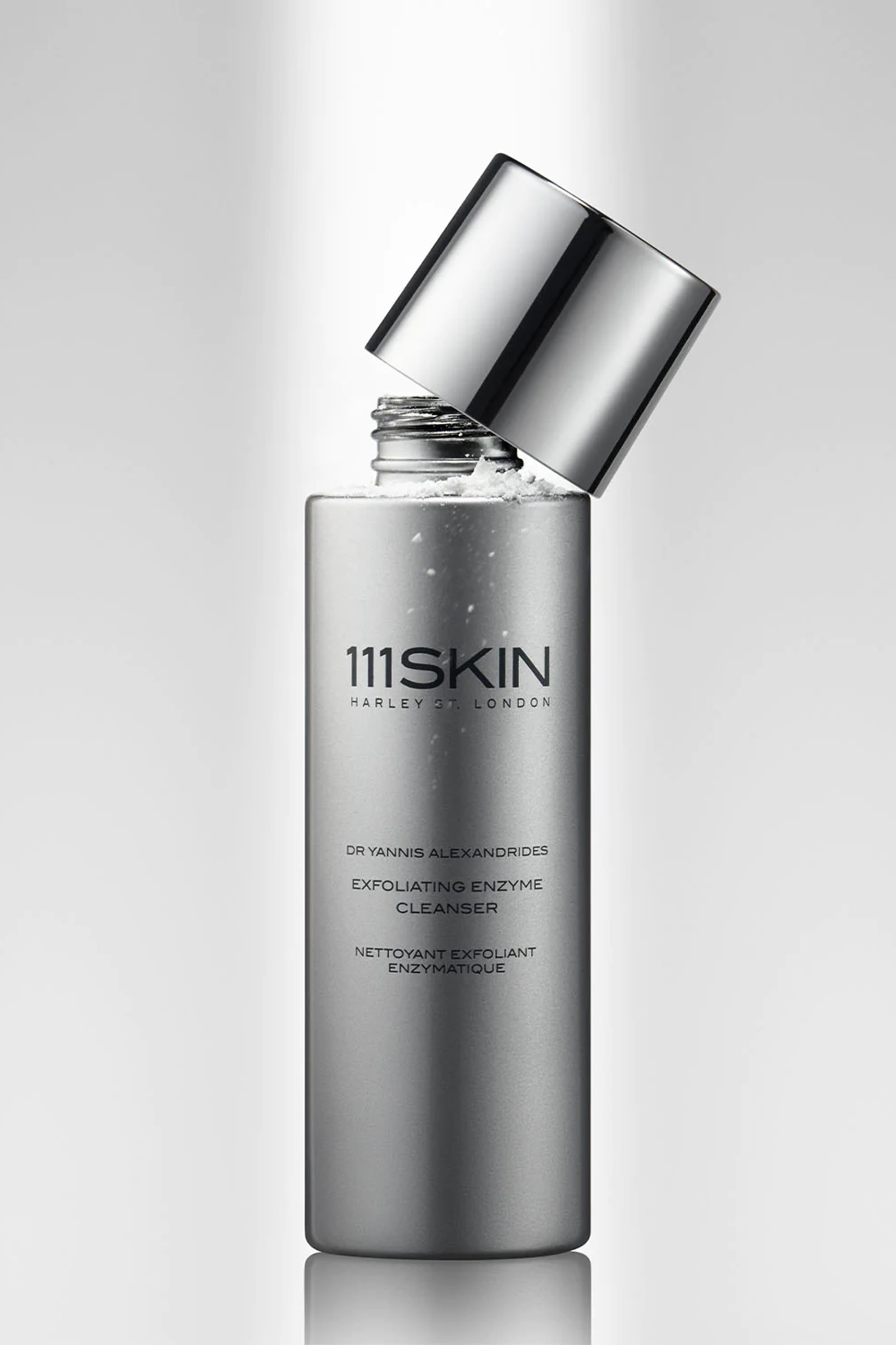 غسول مقشر بالإنزيمات