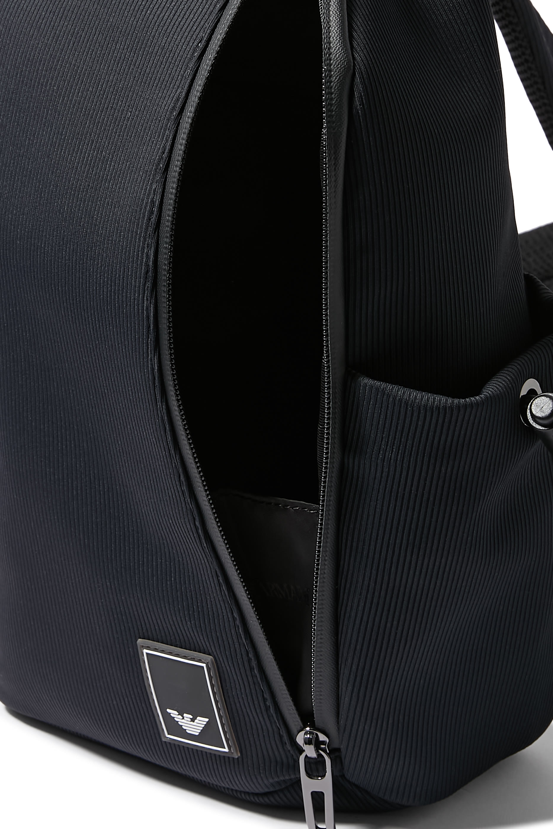 حقيبة كروس بودي برقعة شعار الماركة