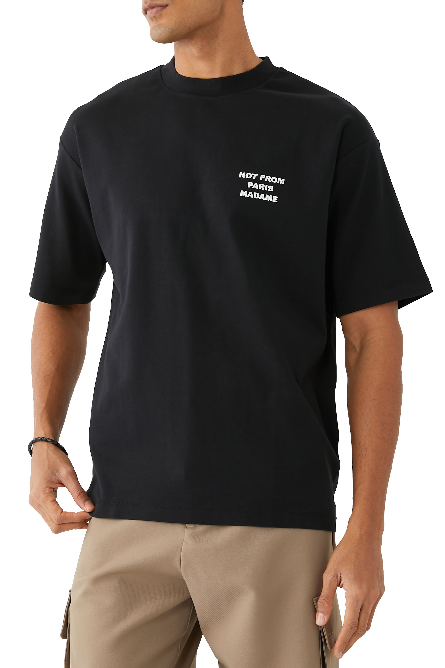 تيشيرت بعبارة نصية