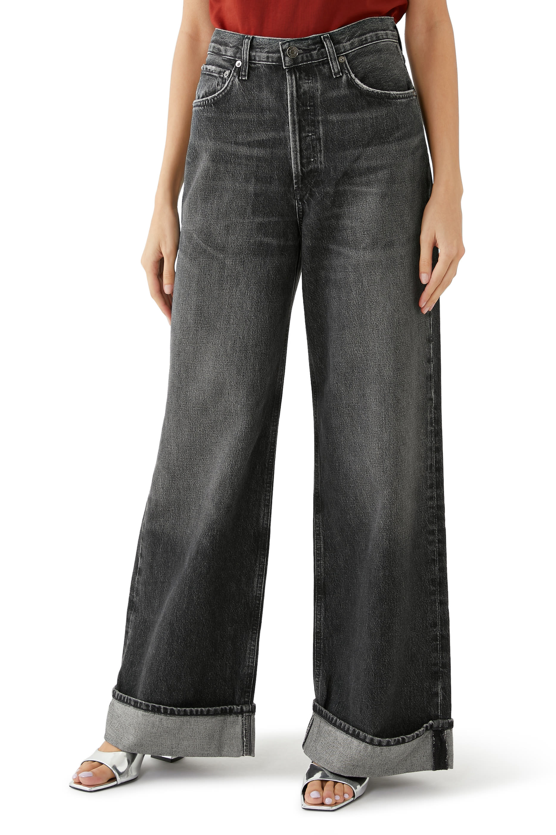 بنطال جينز دنيم بقصة ساق واسعة وخصر مرتفع