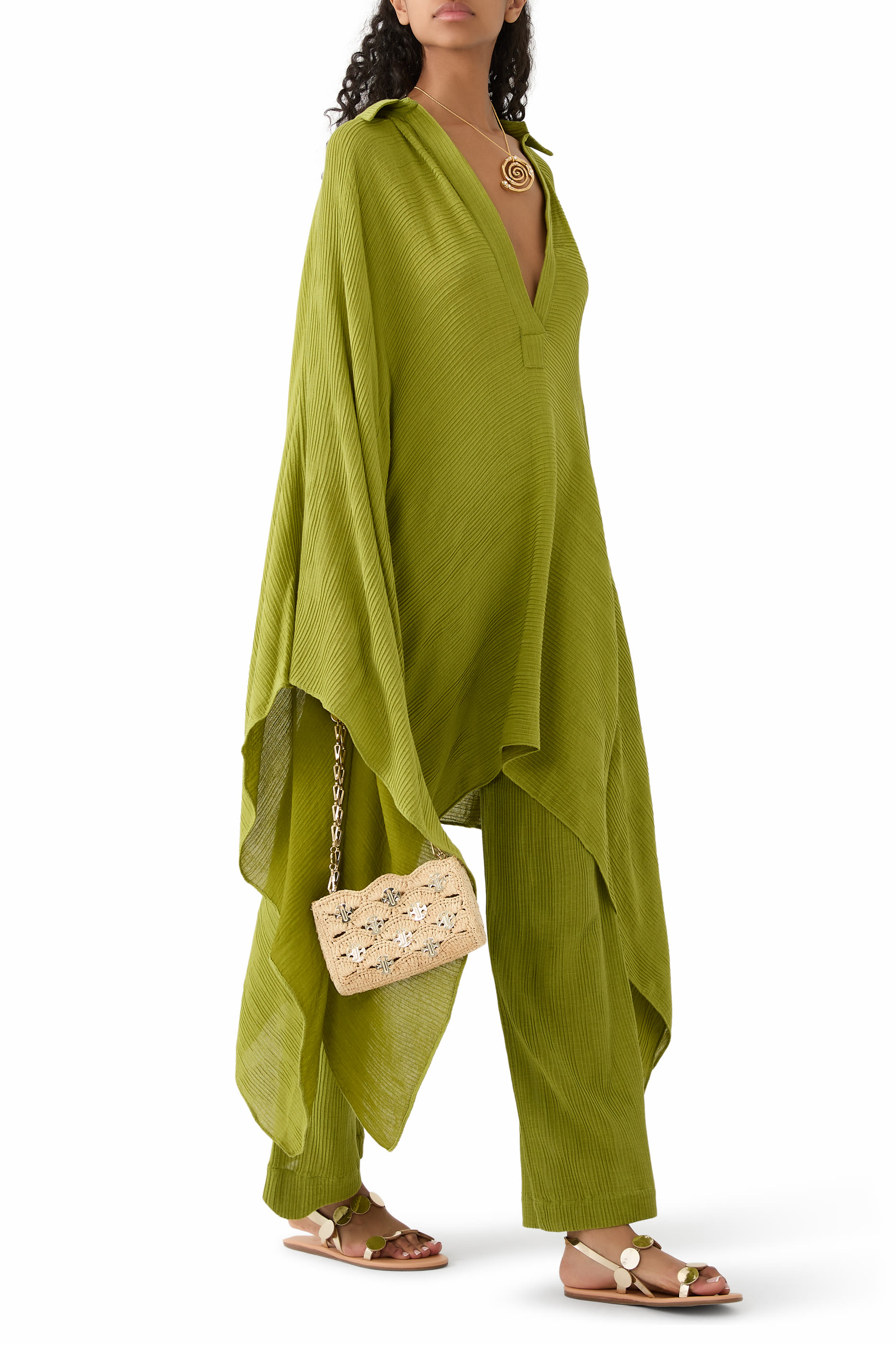 بنطال سان جوان بقصة ساق واسعة