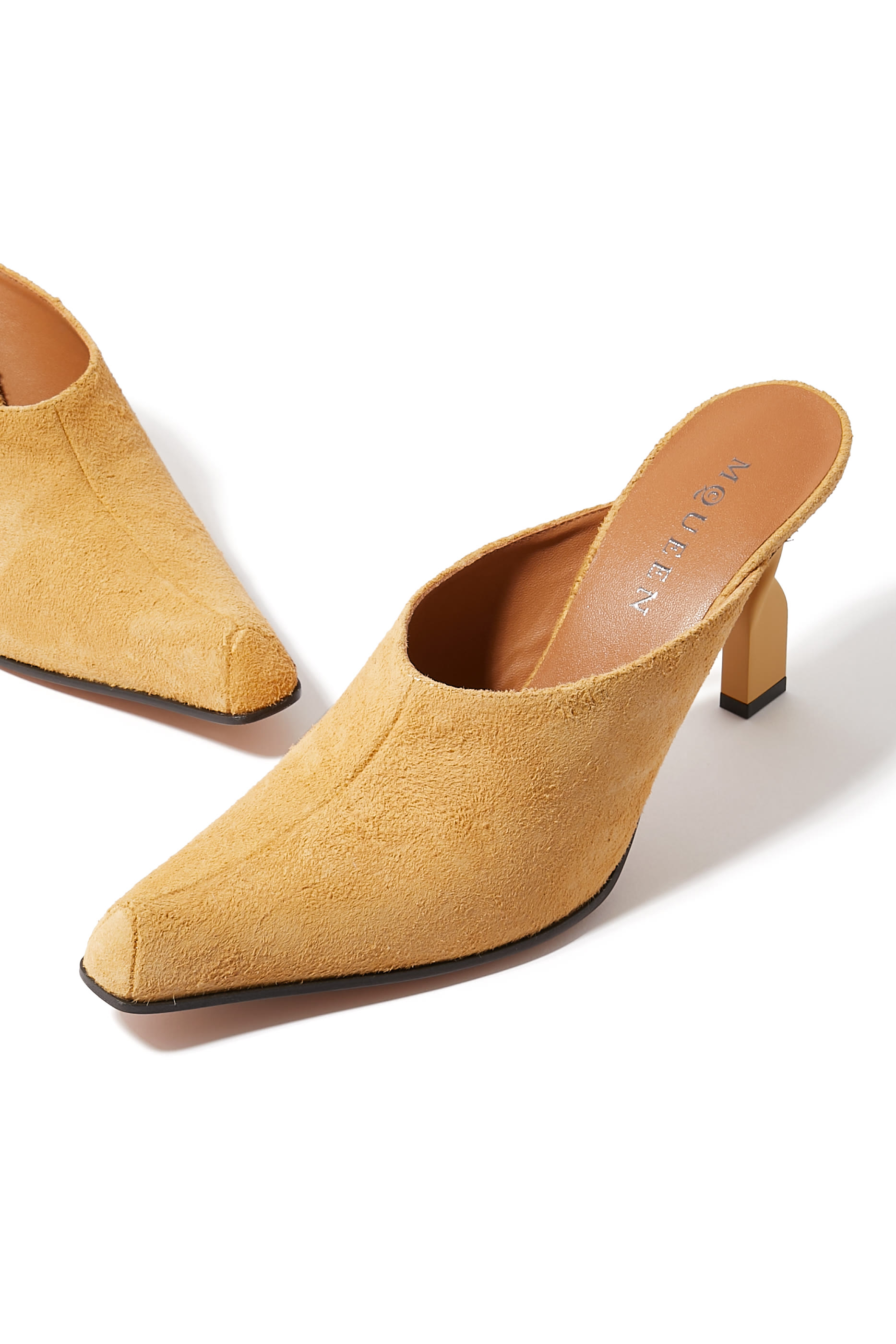 حذاء سويفل 90 مفتوح من الخلف