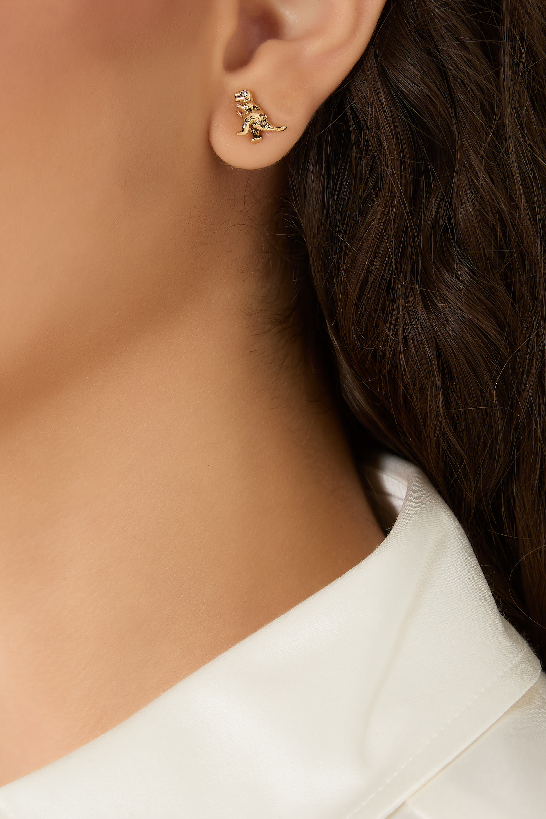 أقراط ريكسو دينو مرصعة بأحجار زركونيا مكعبة، نحاس، تيتانيوم، وزجاج