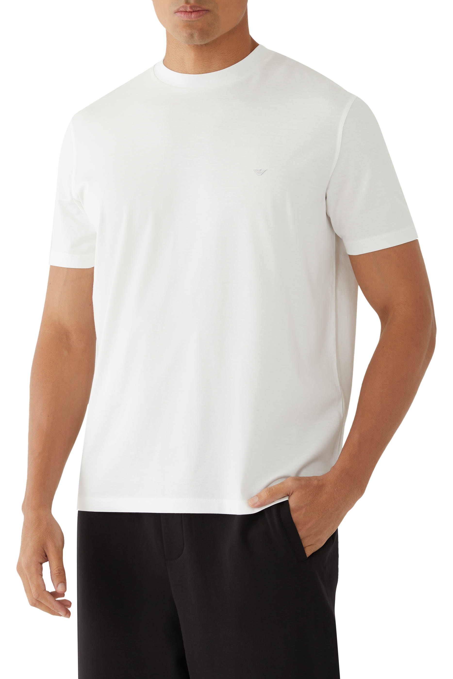 تيشيرت بنقشة شعار الماركة بحجم صغير