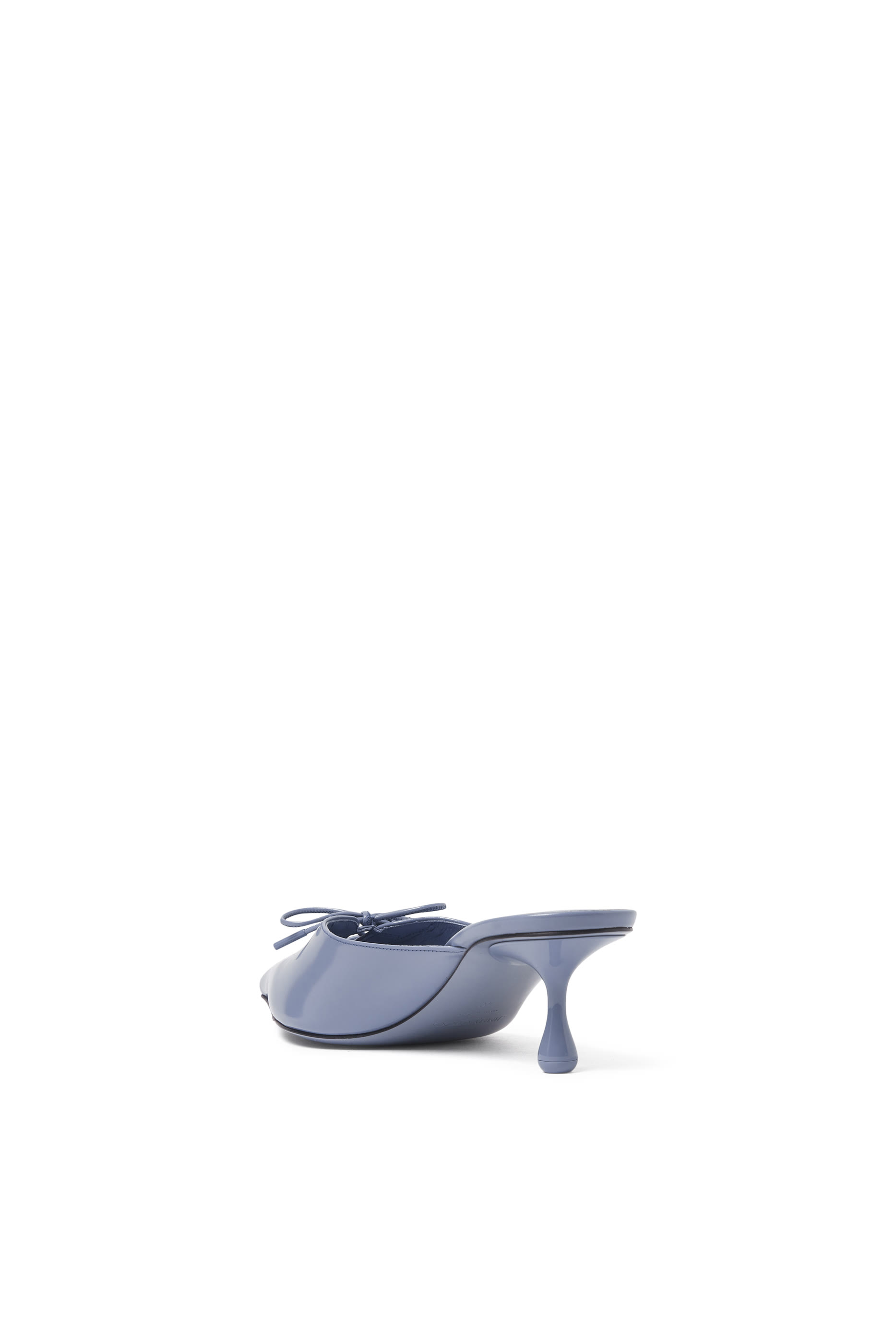 حذاء سكارليت 50 مفتوح من الخلف