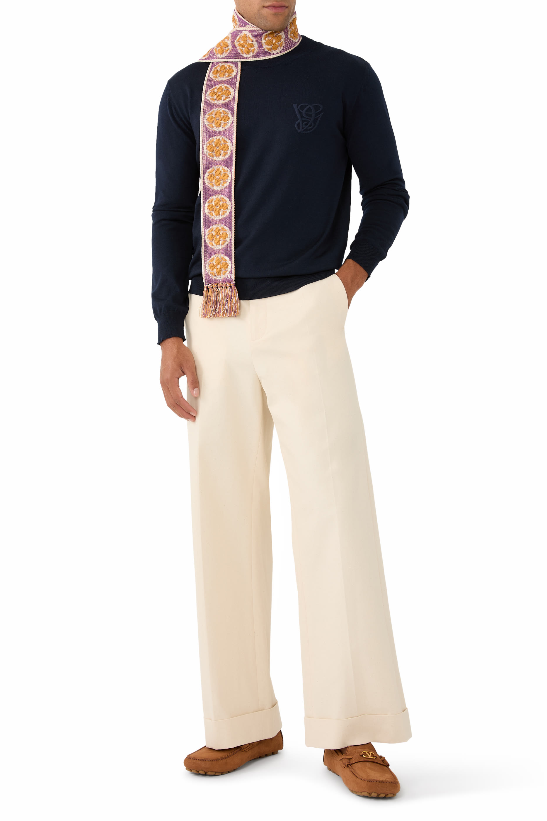 سترة بشعار حرف الماركة