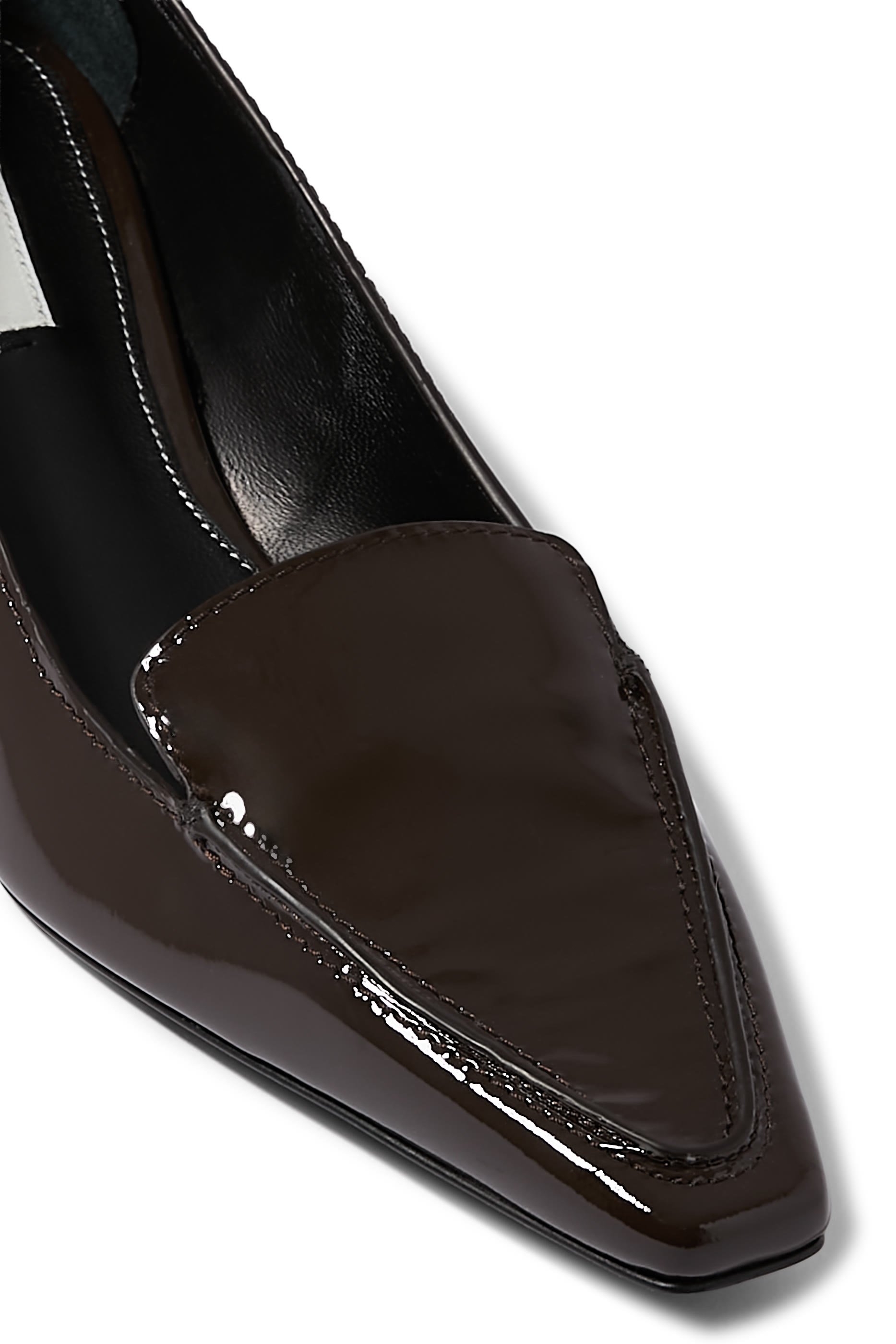 حذاء كلاسيكي لامع سهل الارتداء 35 