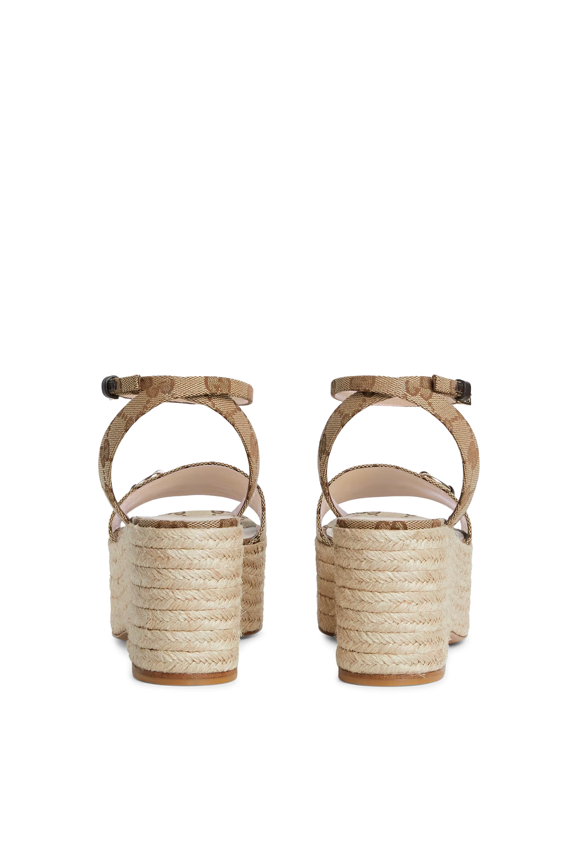 حذاء اسبارديل 75 بحلية شعار الماركة