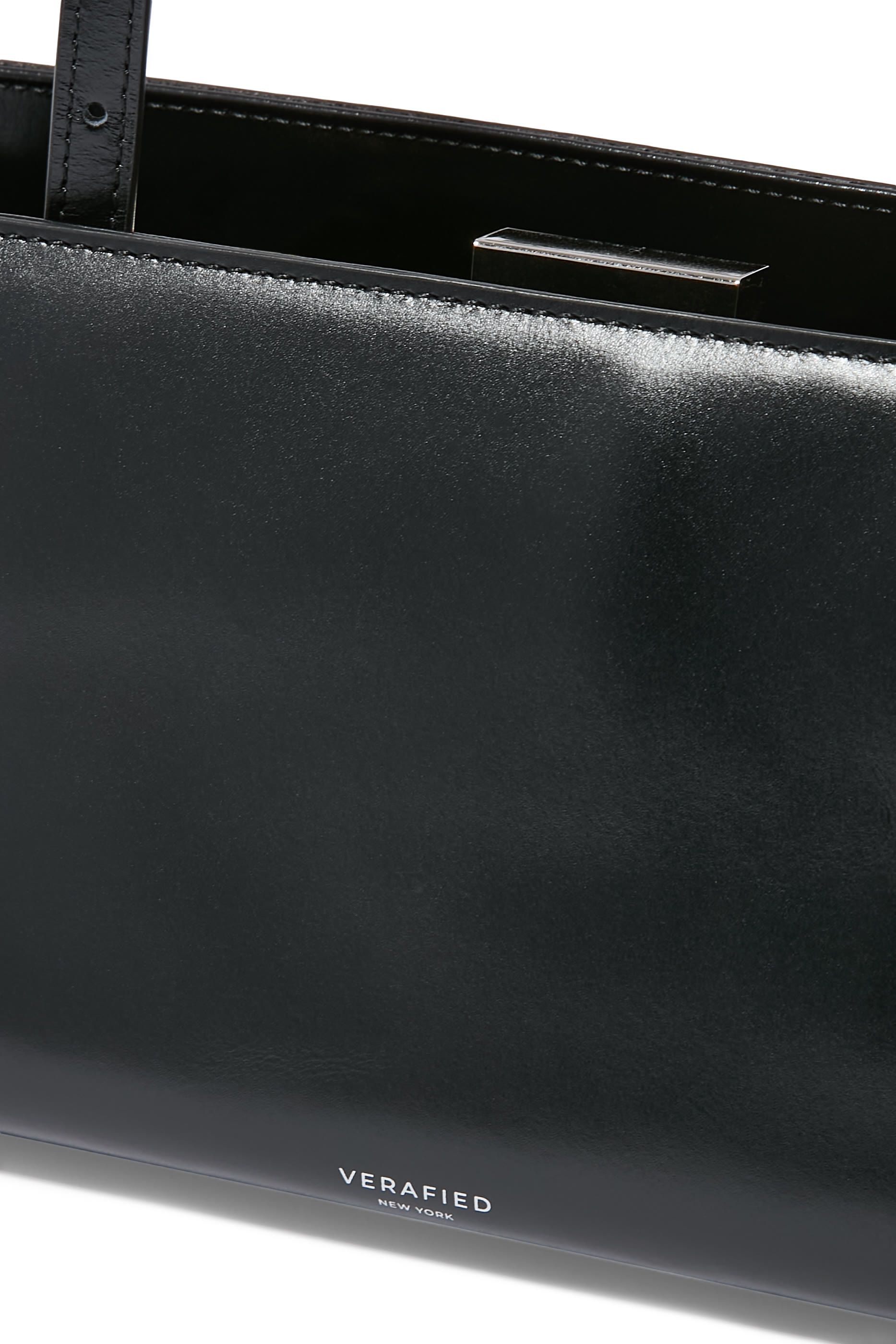 حقيبة نوار إكلار