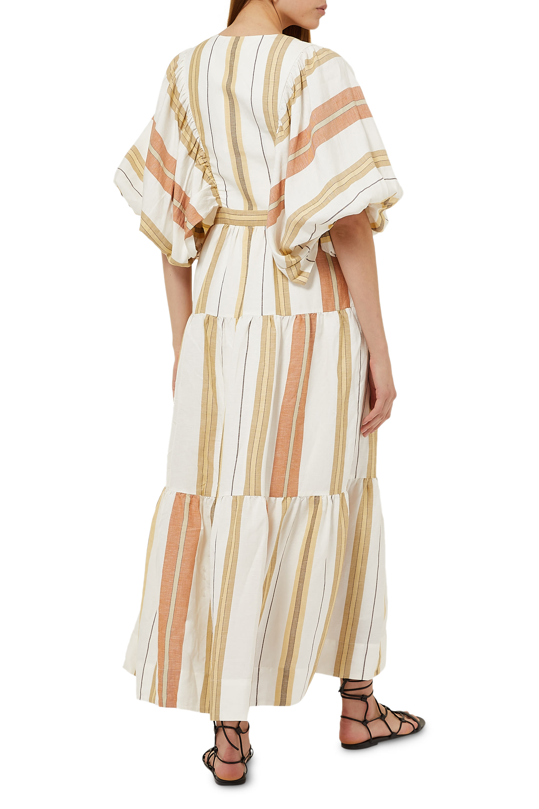 فستان سوزانا بقصة طويلة