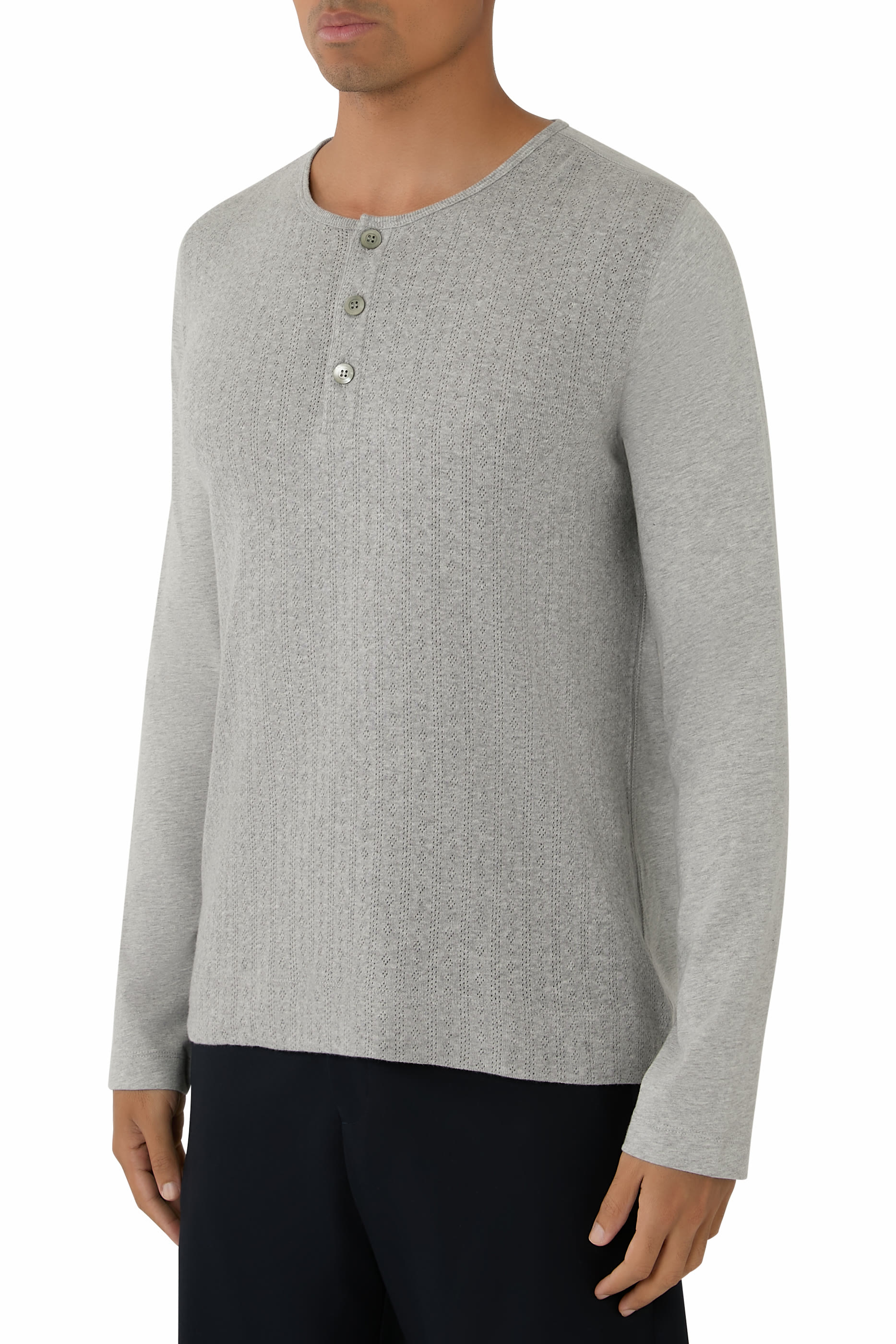 تيشيرت بياقة هينلي بونتيل