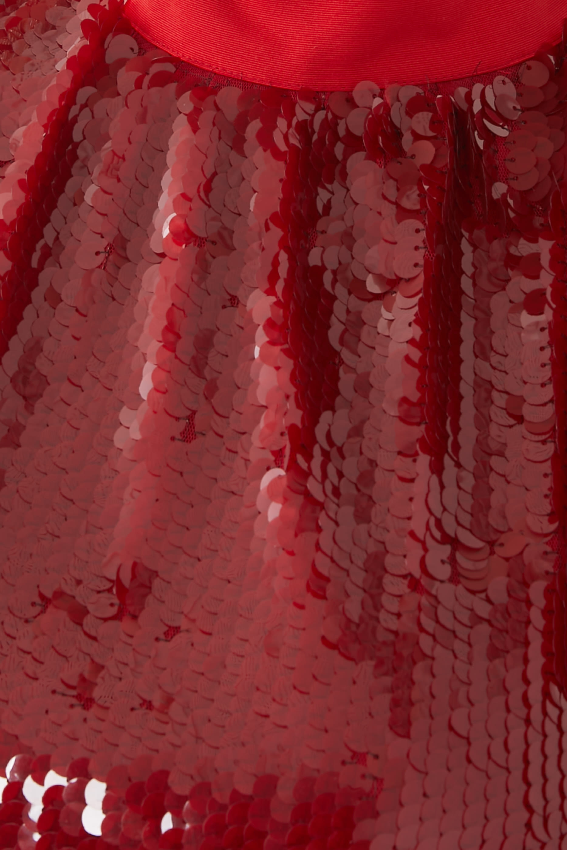 فستان إيلانا بوينسيتيا قصير مطرز بالترتر