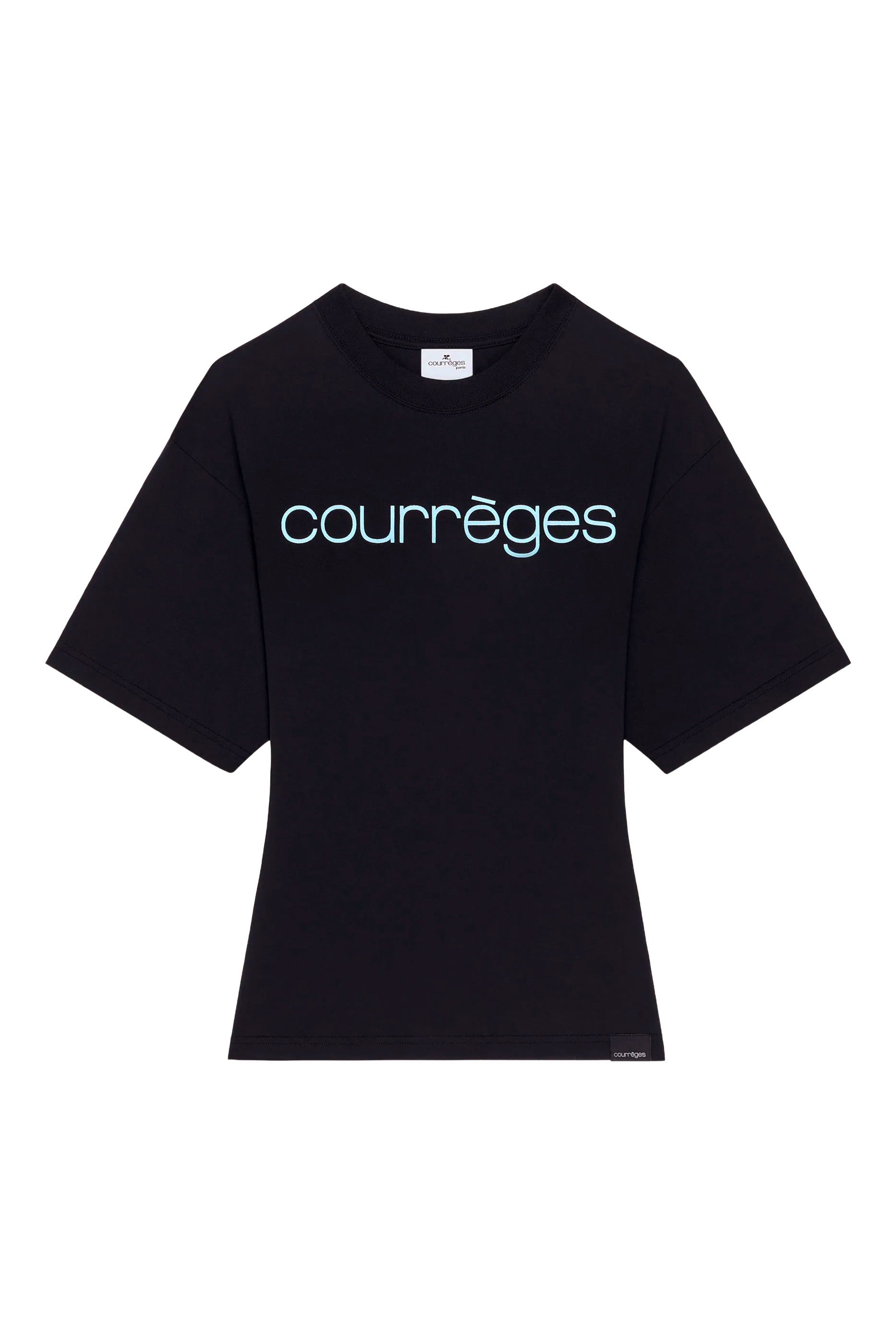 تيشيرت بقصة ضيقة عند الخصر ونقشة شعار الماركة