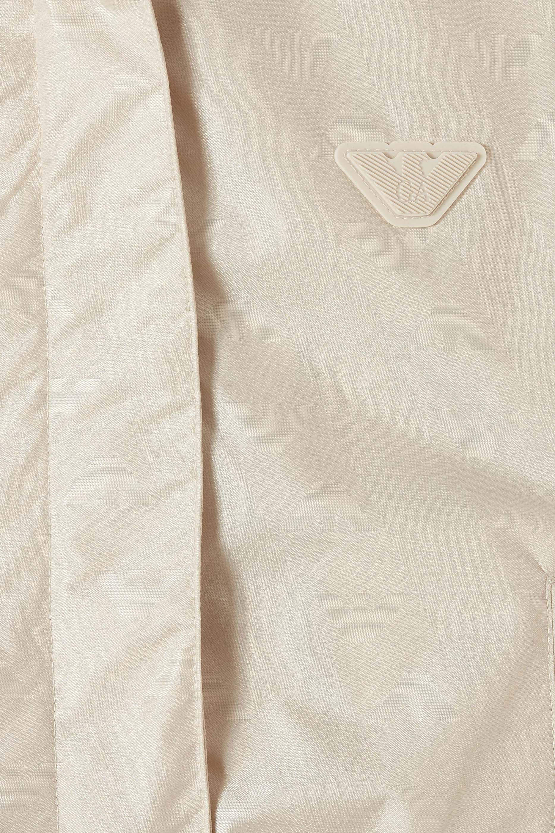 جاكيت نايلون للأطفال