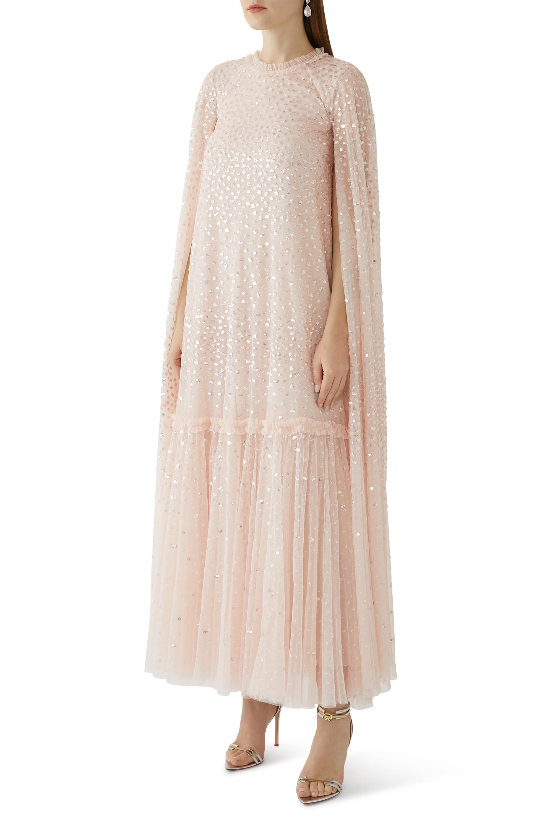 فستان بكاب وبطيات مع نقشة نقاط متناثرة