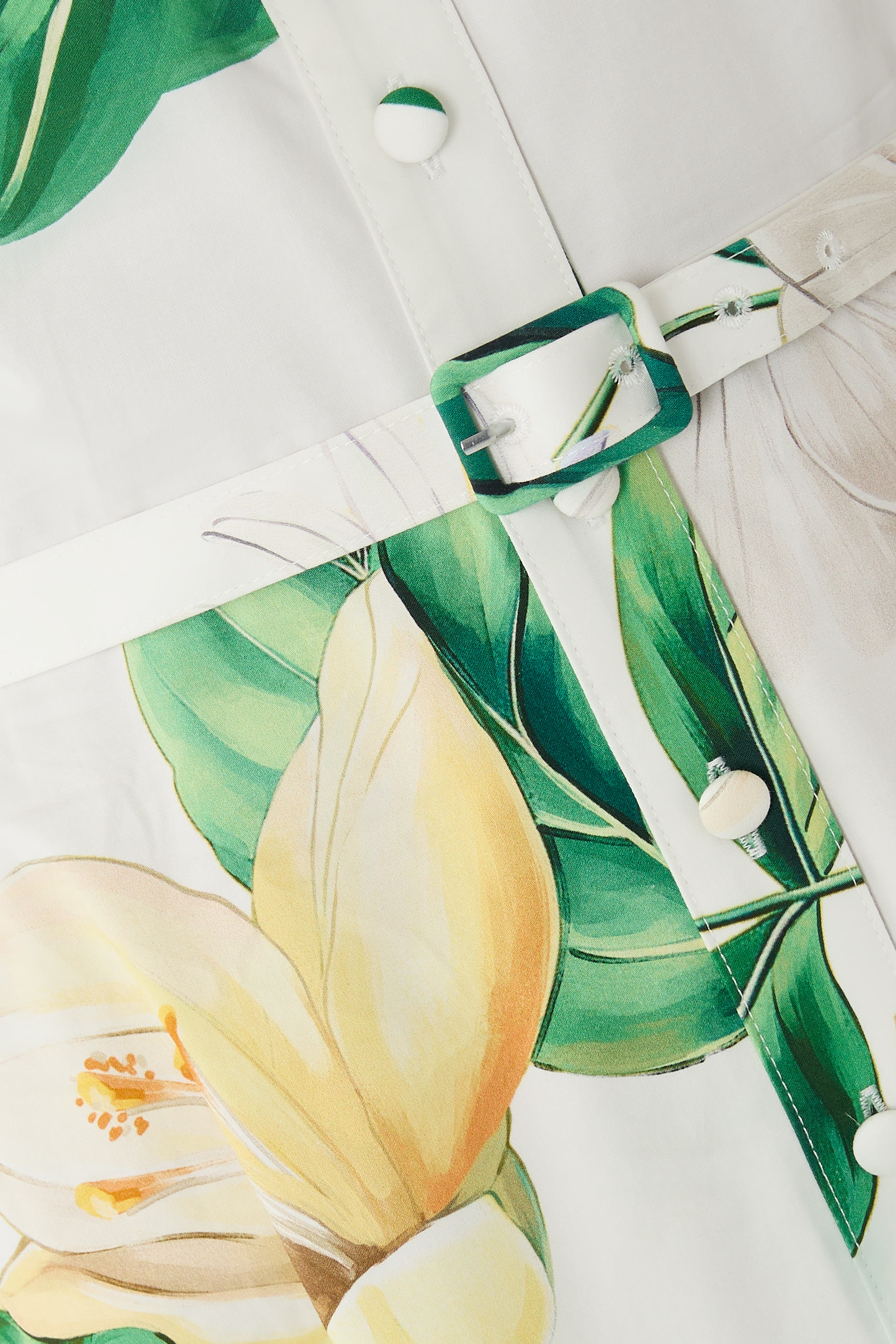 فستان بيانكا متوسط الطول بأكمام قصيرة