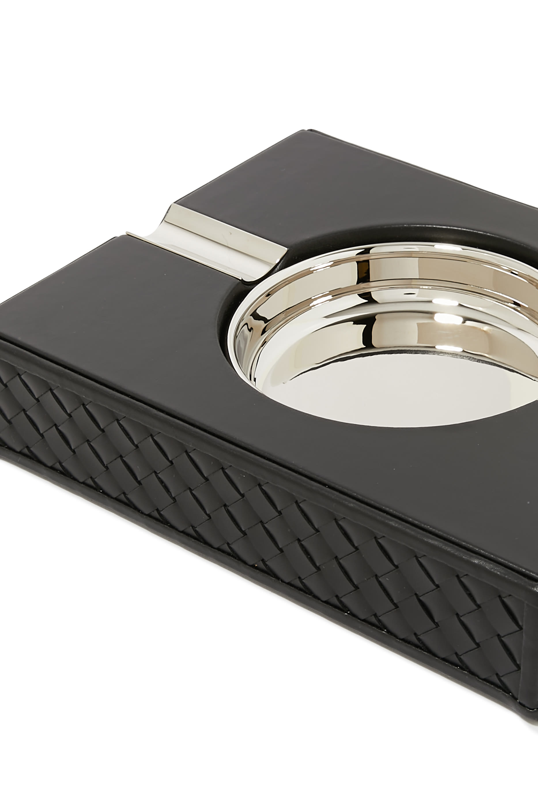 منفضة سجائر زينو