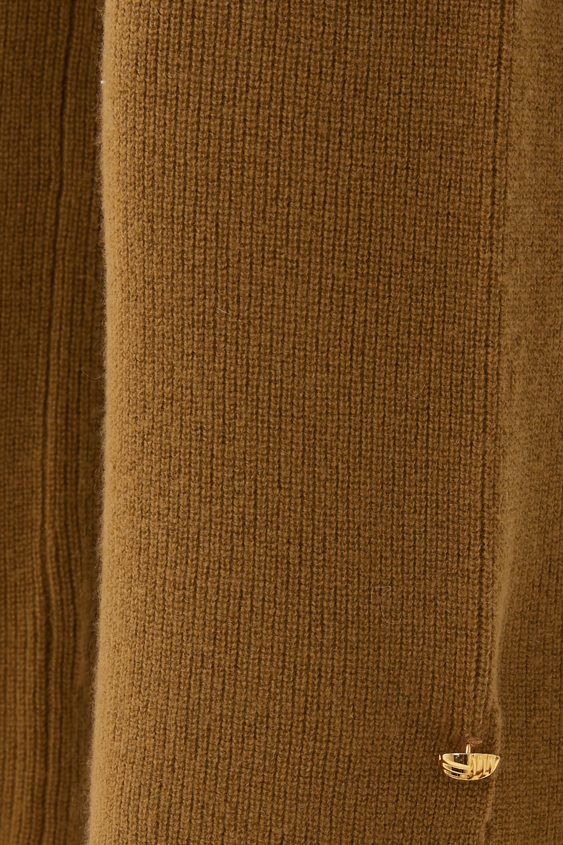 بنطال قصير بأزرار