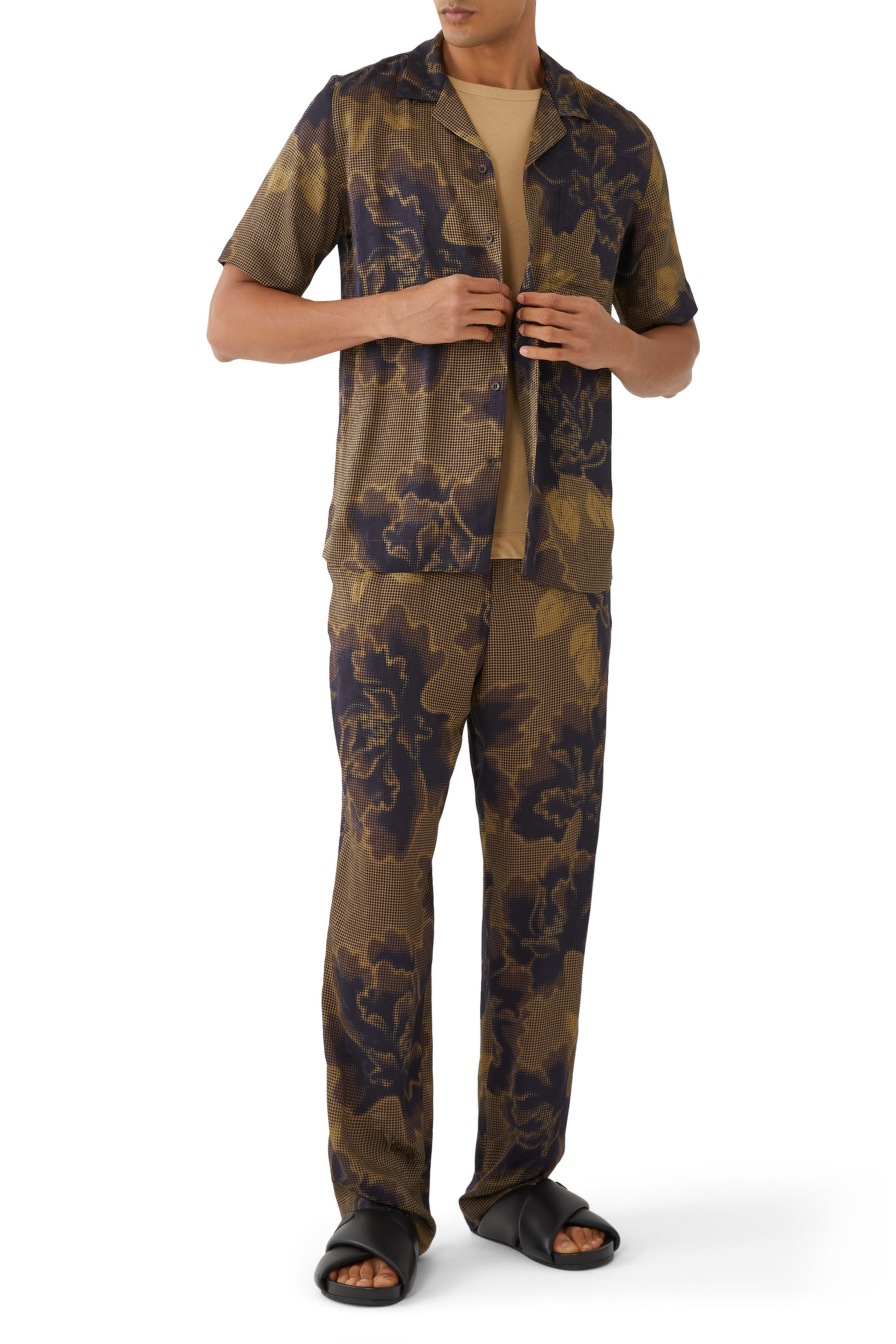 قميص كارلتون