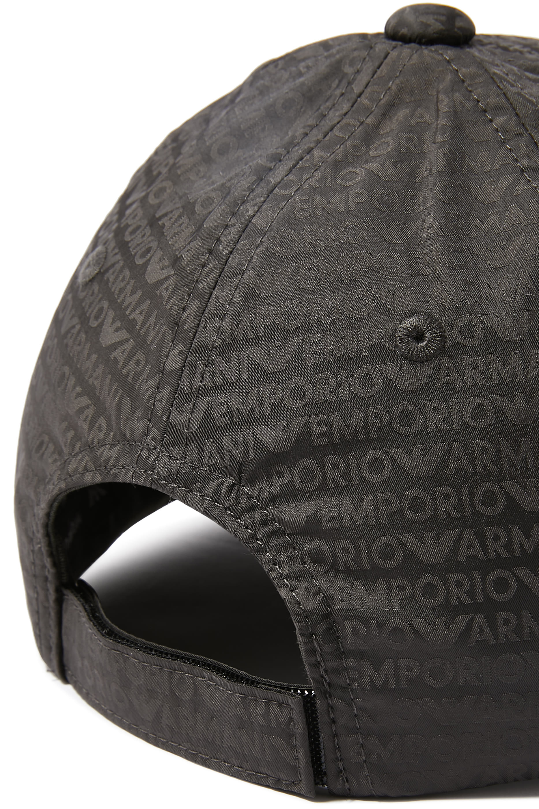 كاب بيسبول بشعار الماركة