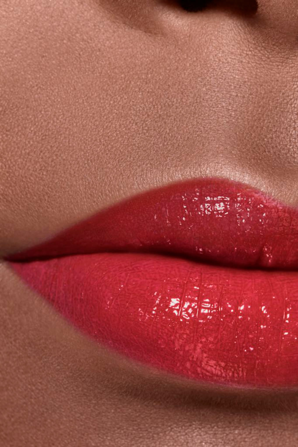 أحمر شفاه ROUGE COCO FLASH Colour, Shine, Intensity In A Flash