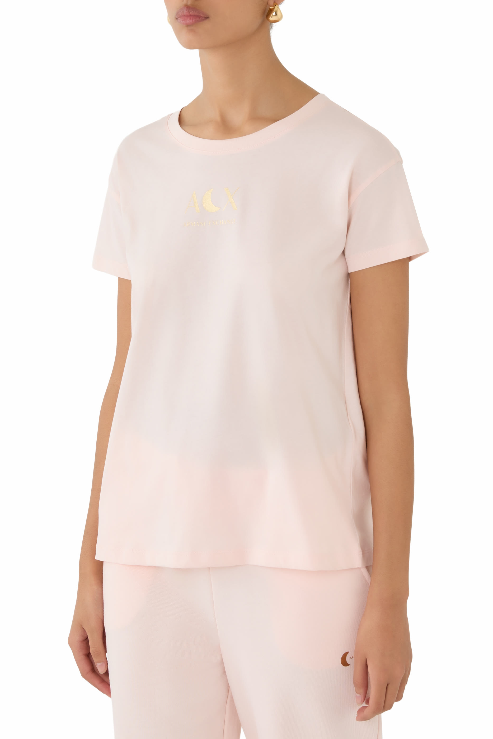 تيشيرت بقصة بويفرند بشعار الماركة بإصدار لرمضان