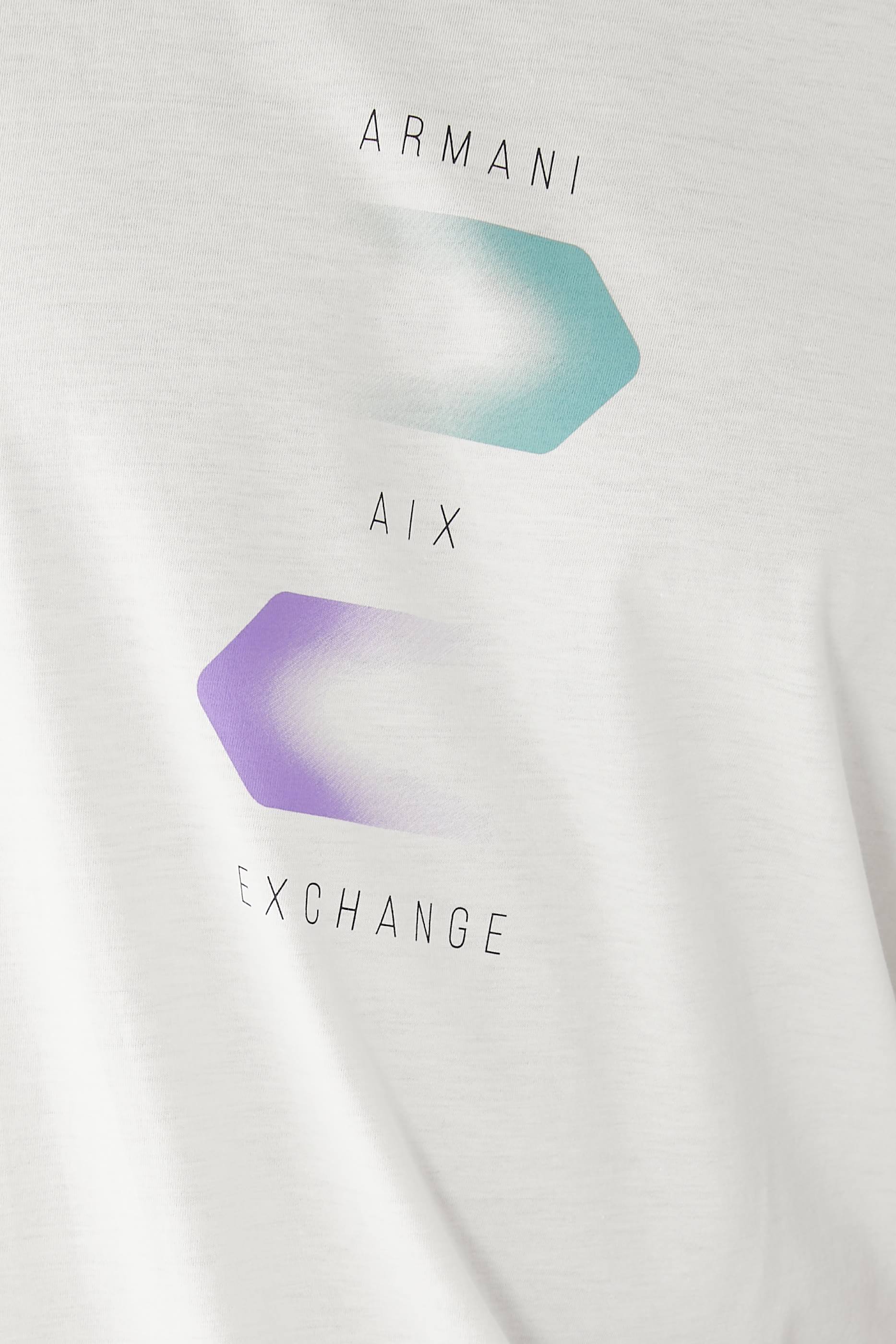 تيشيرت ميتا نايتشر بياقة ضيقة