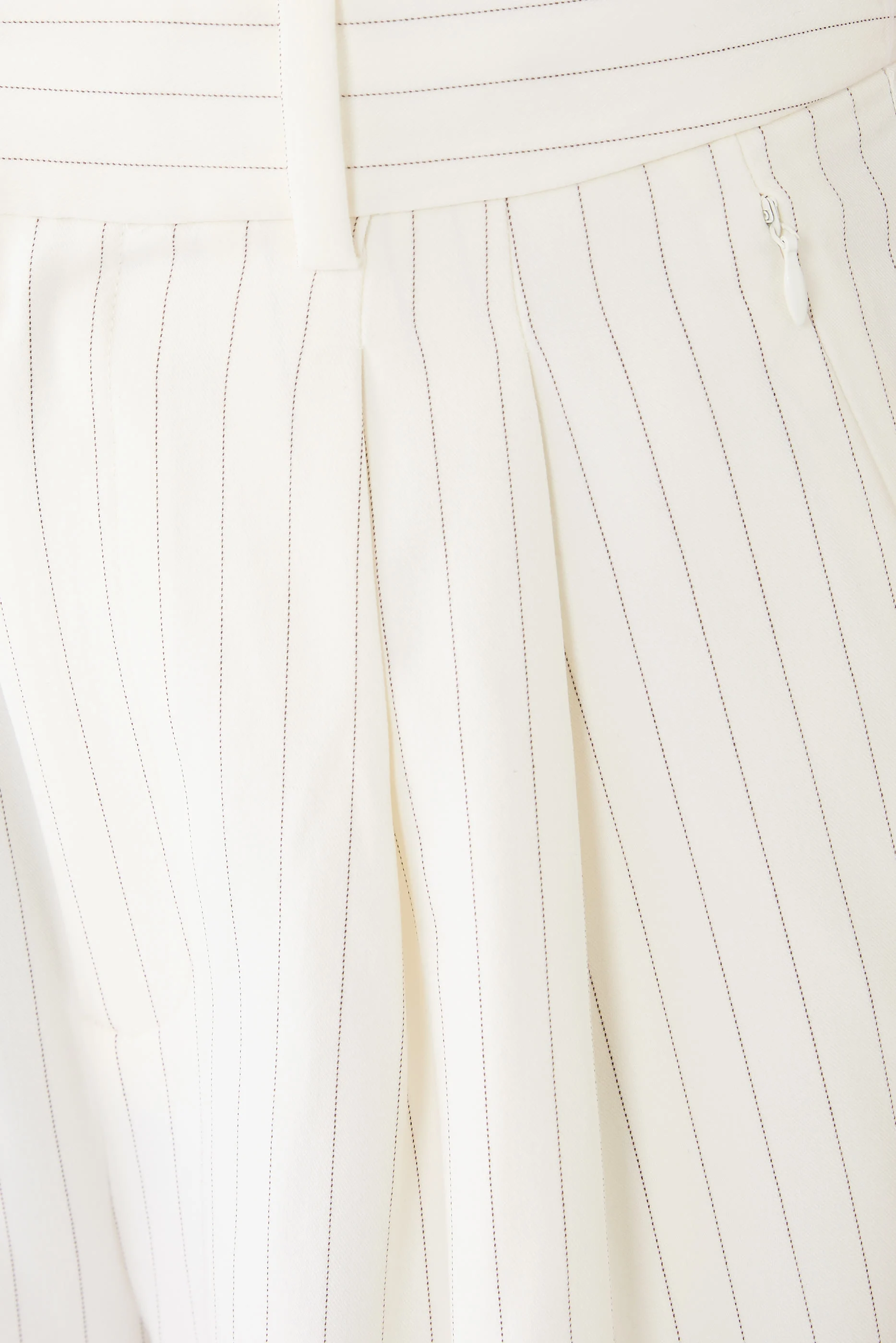 بنطال بدلة أساسي بقصة ساق واسعة