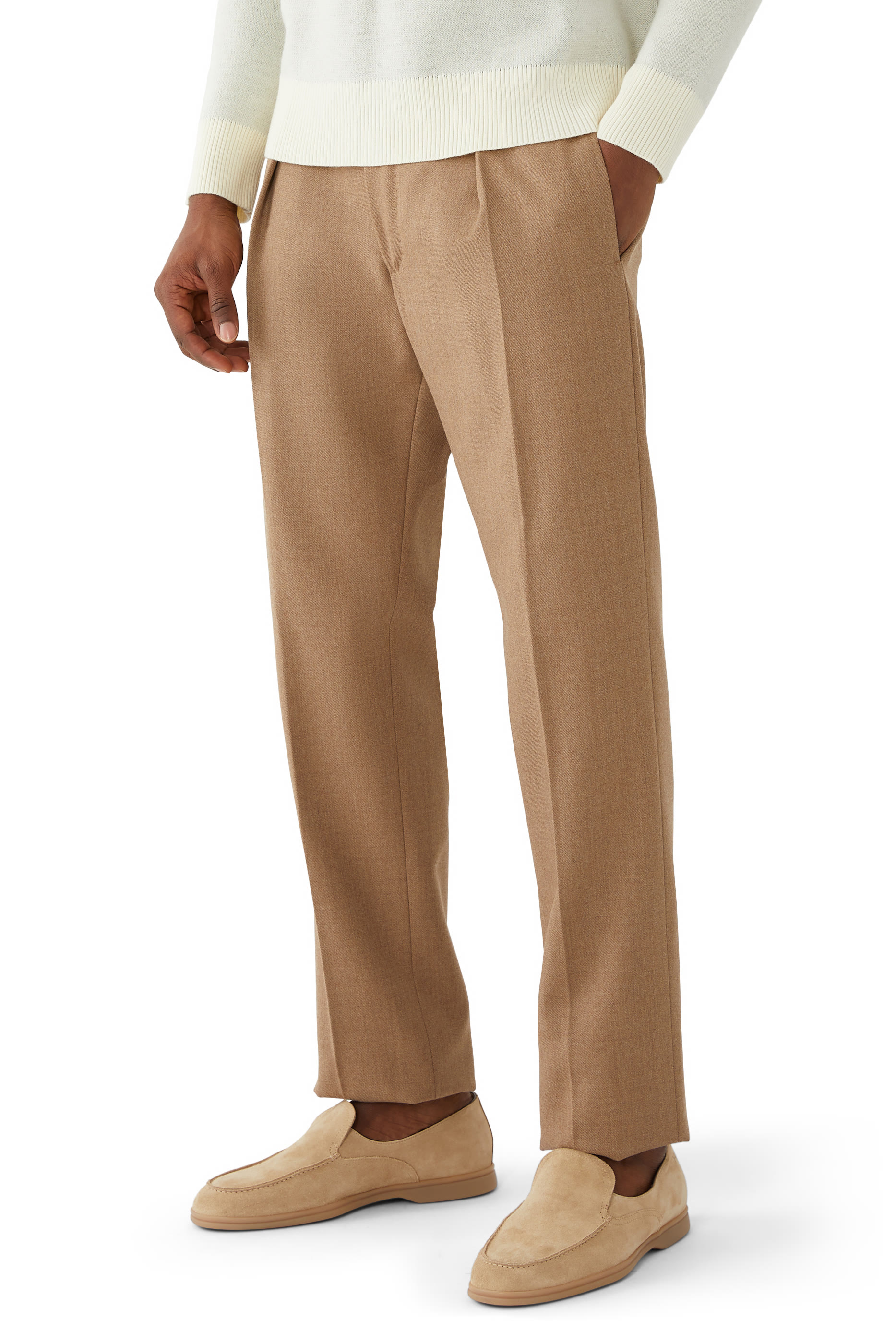 حذاء وارف سهل الارتداء