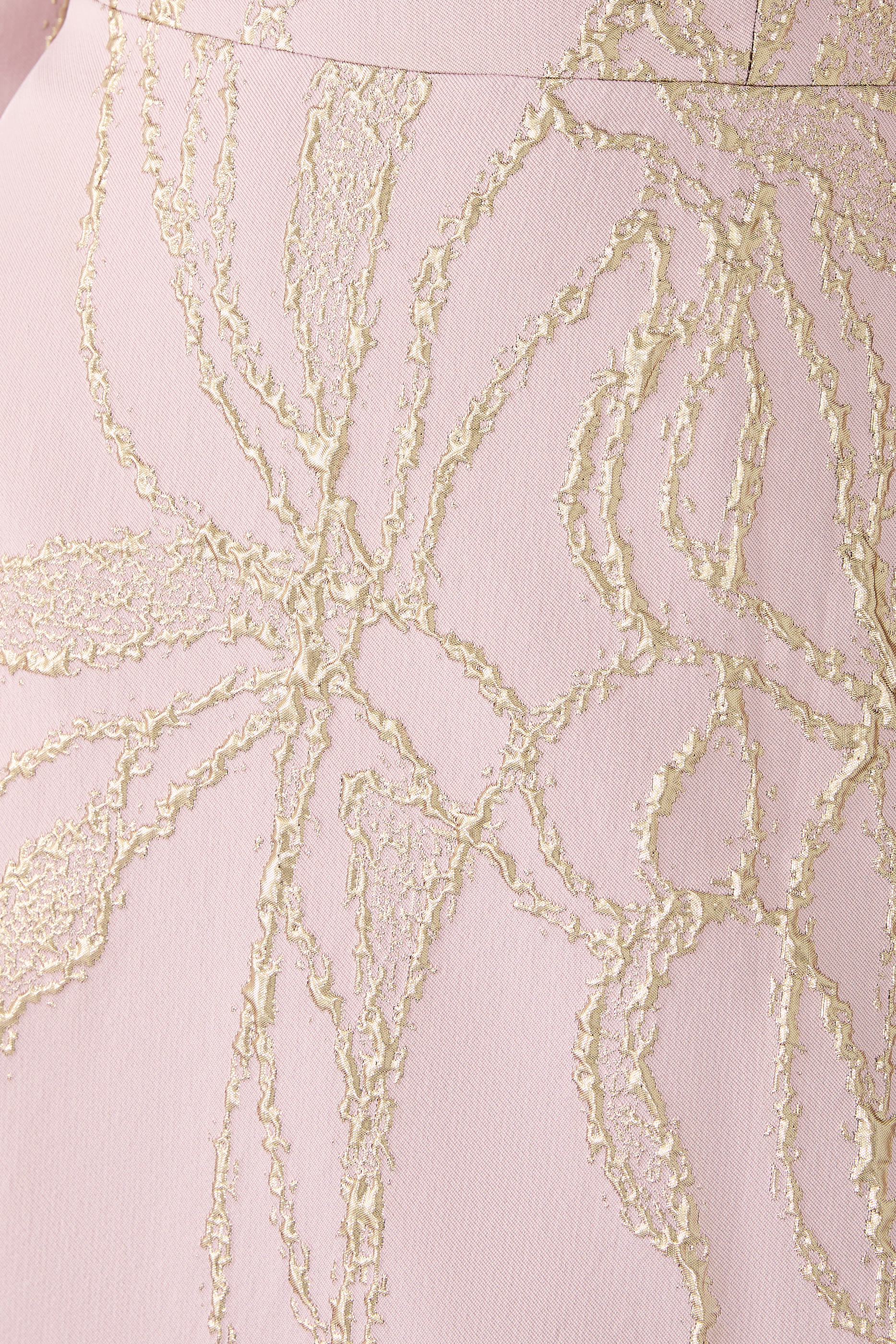 فستان سهرة فولدد بأكتاف مكشوف جاكار