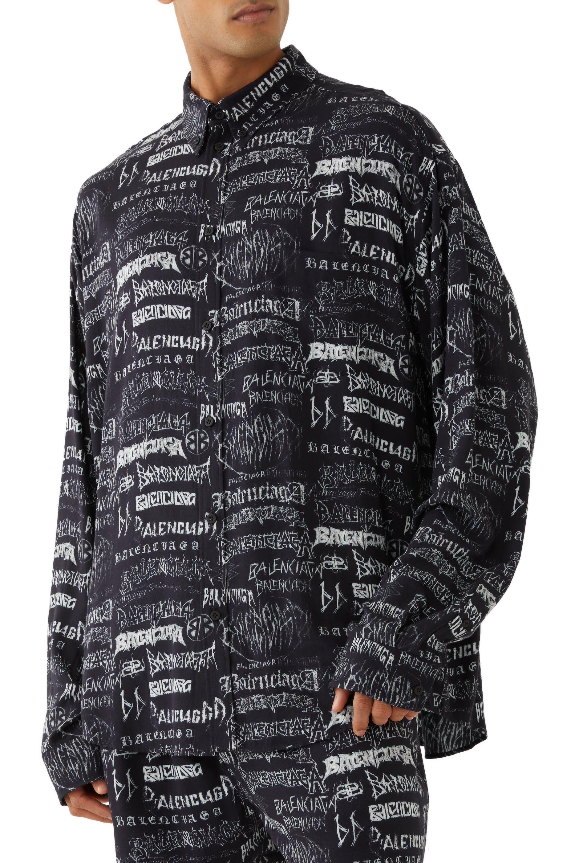 قميص دي آي واي ميتال مزين كليا بشعار الماركة