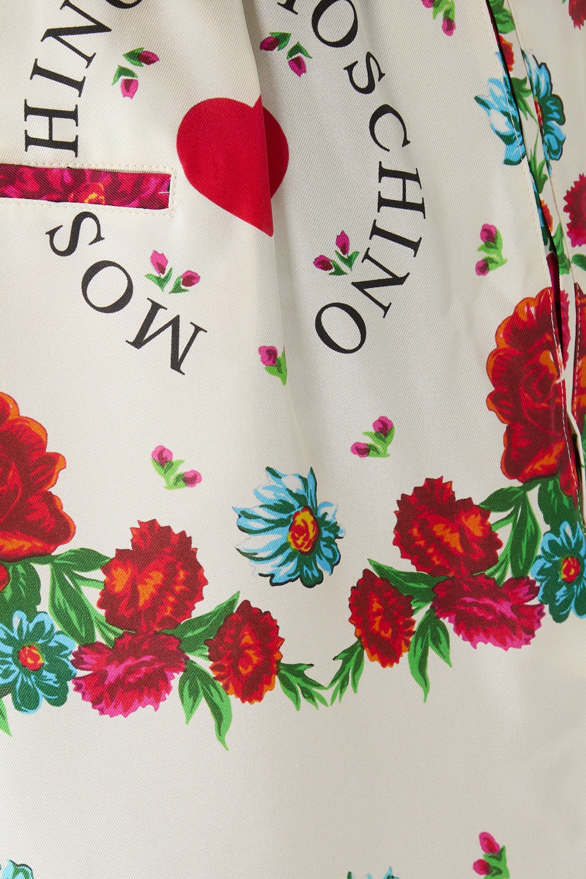 شورت برمودا بطبعات حرير